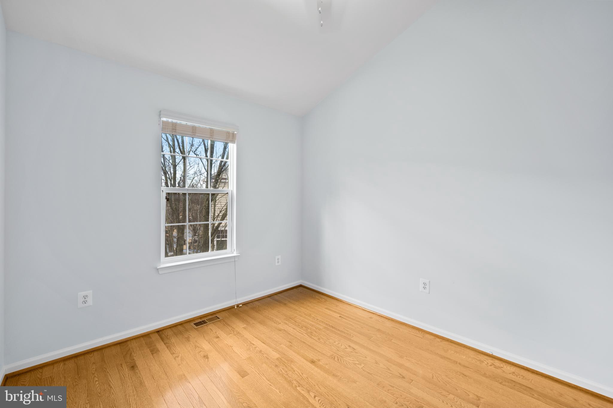 WASHINGTONIAN CENTER - Residential