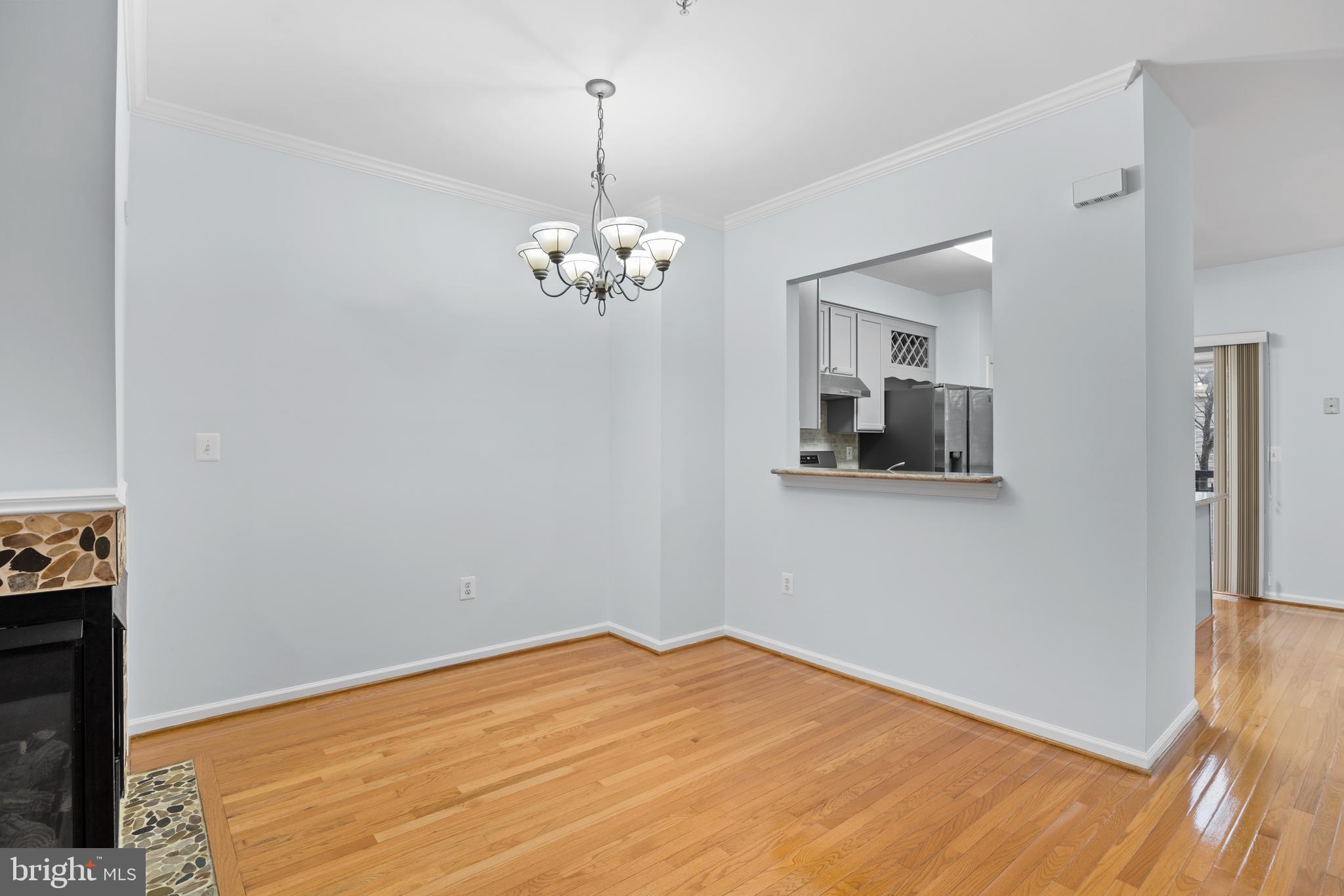 WASHINGTONIAN CENTER - Residential