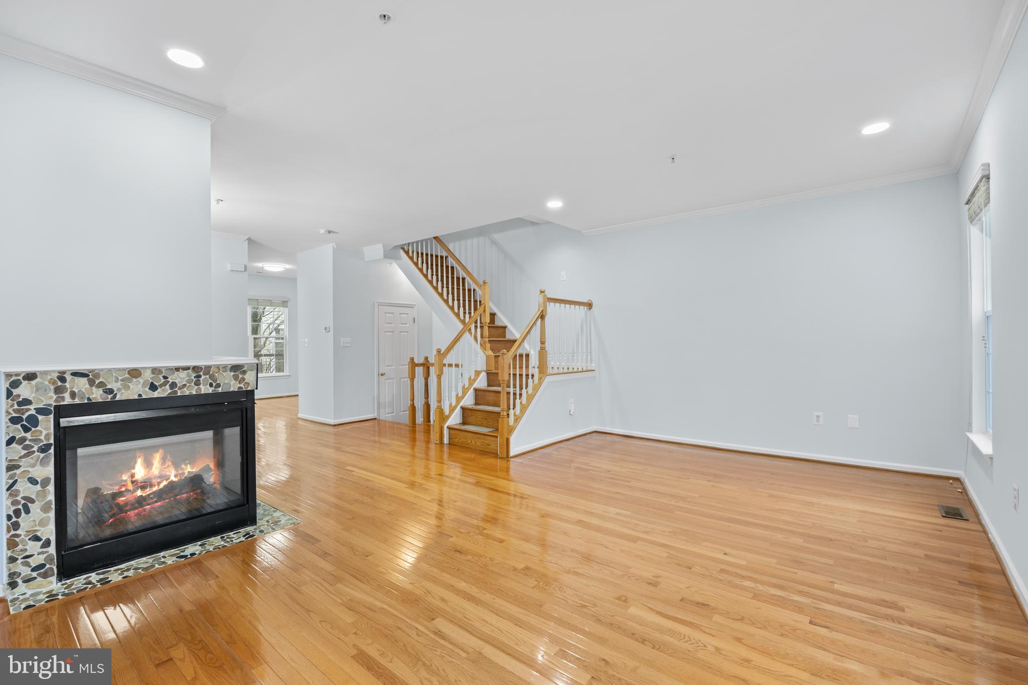 WASHINGTONIAN CENTER - Residential