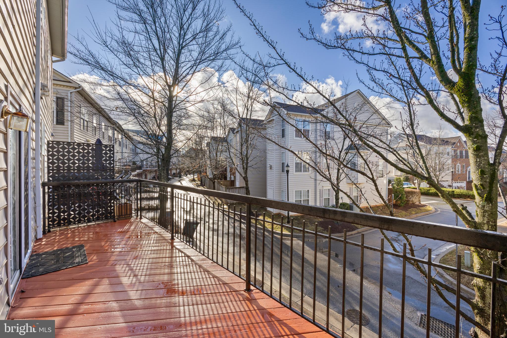 WASHINGTONIAN CENTER - Residential