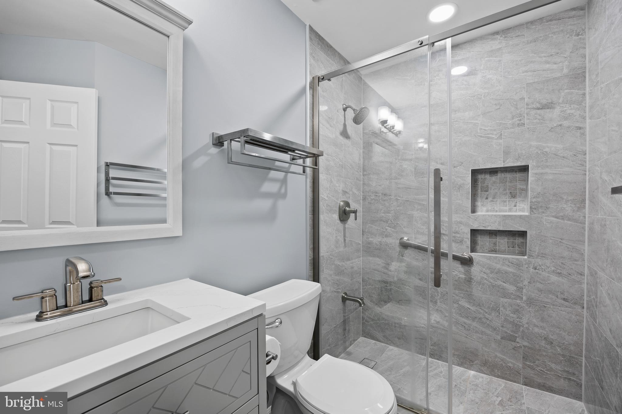 WASHINGTONIAN CENTER - Residential