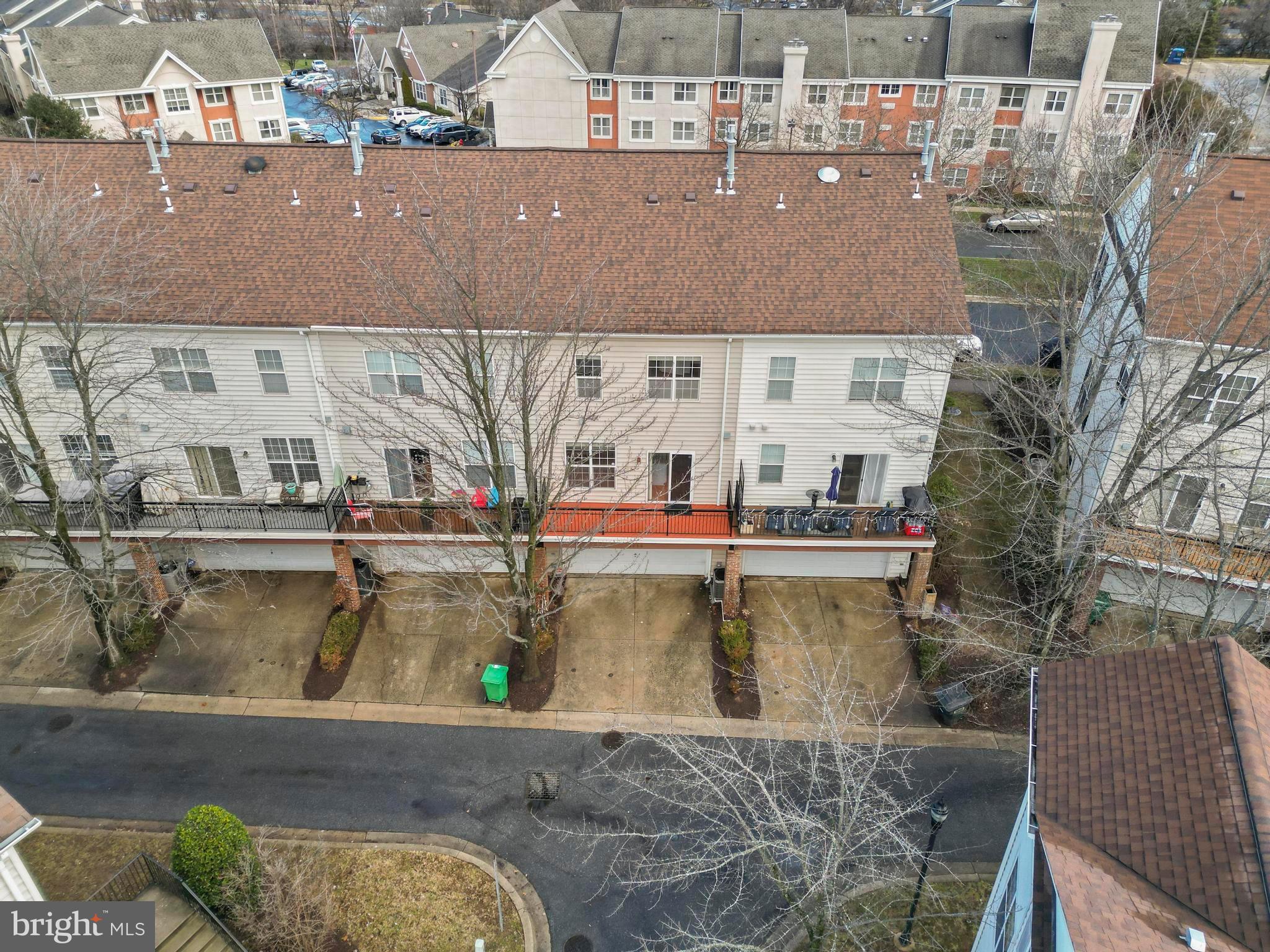 WASHINGTONIAN CENTER - Residential