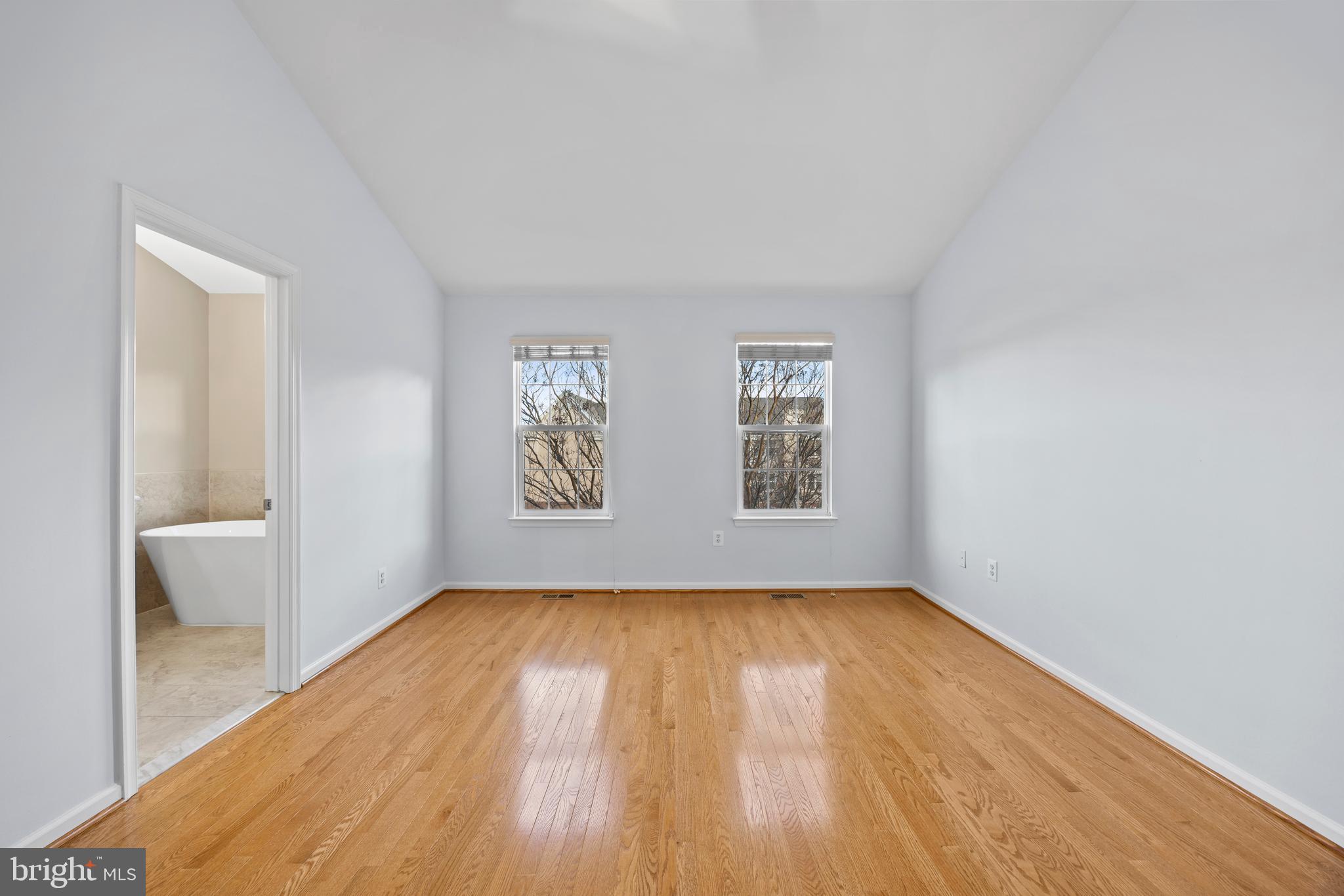 WASHINGTONIAN CENTER - Residential