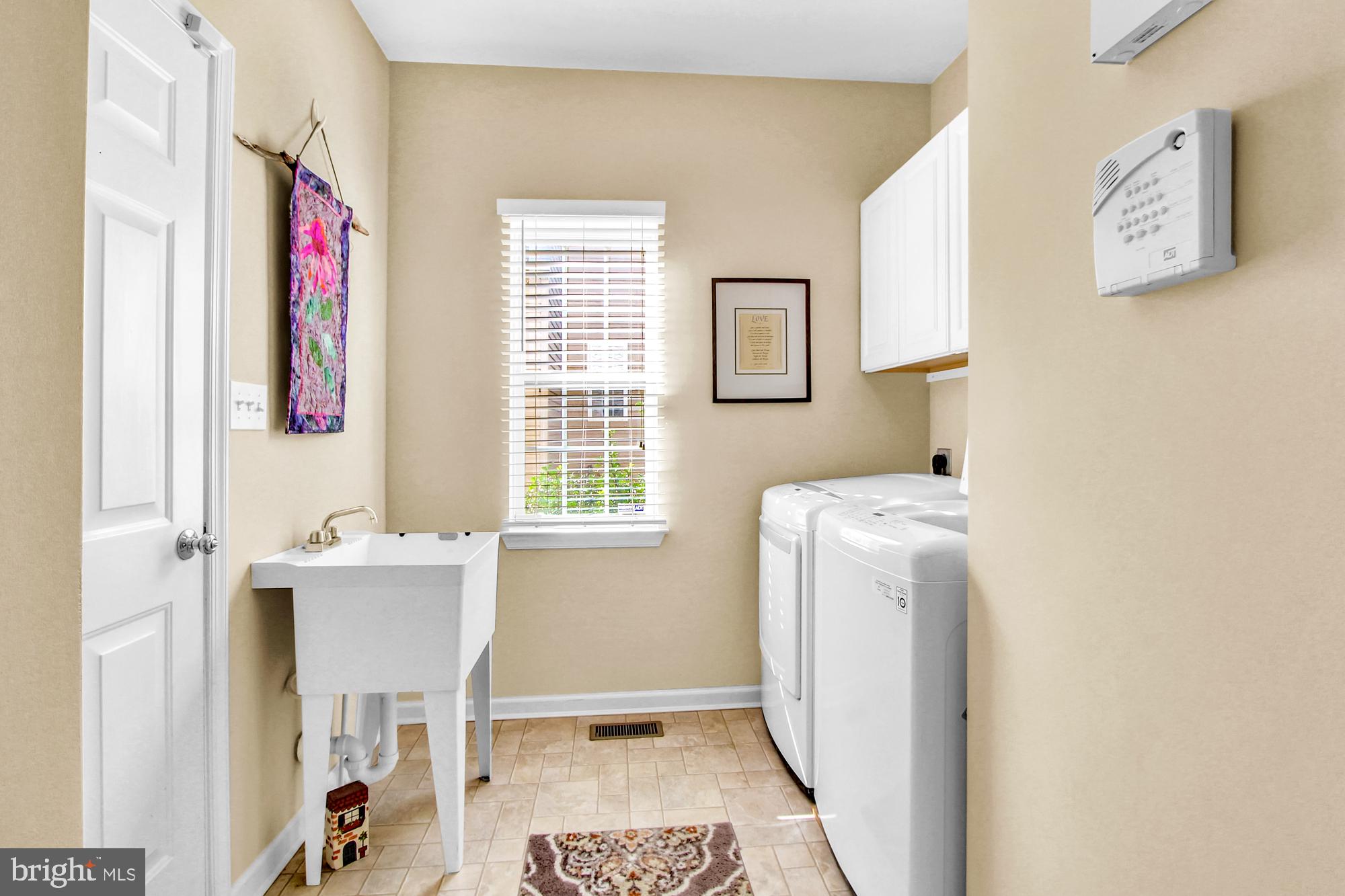 VILLAS AT SHREWSBURY - Residential