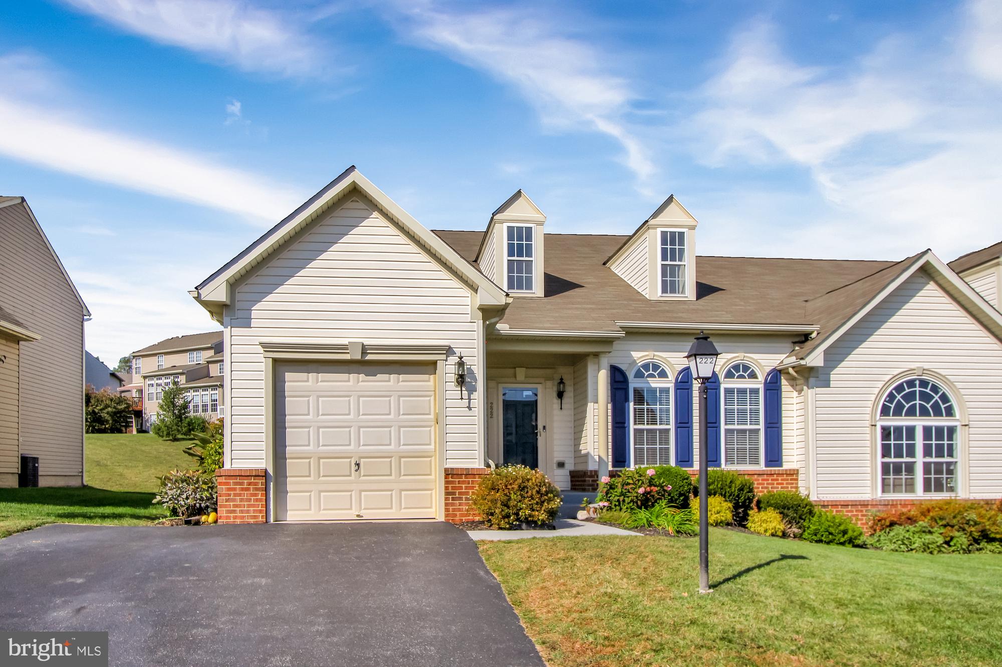 VILLAS AT SHREWSBURY - Residential