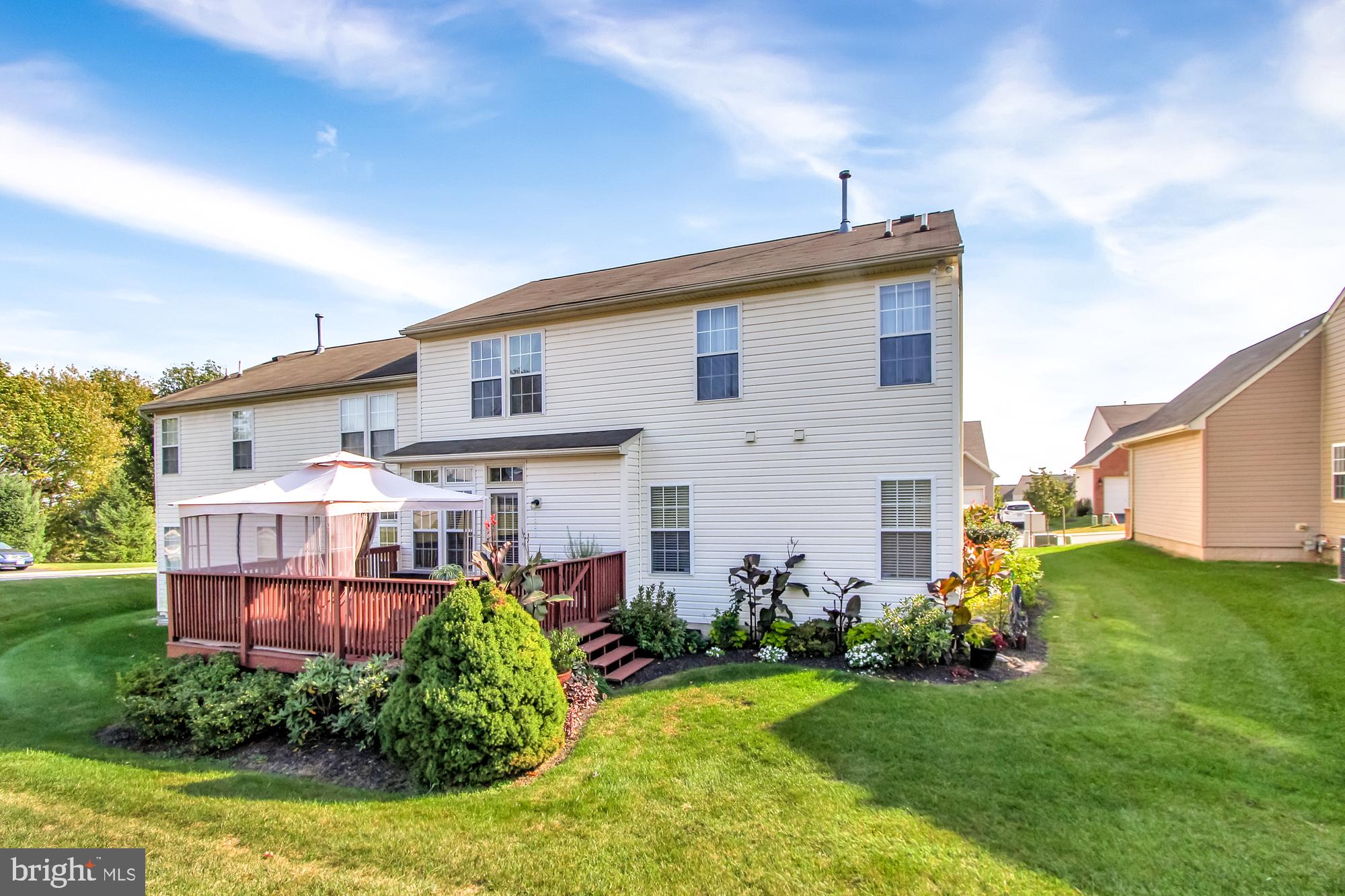 VILLAS AT SHREWSBURY - Residential