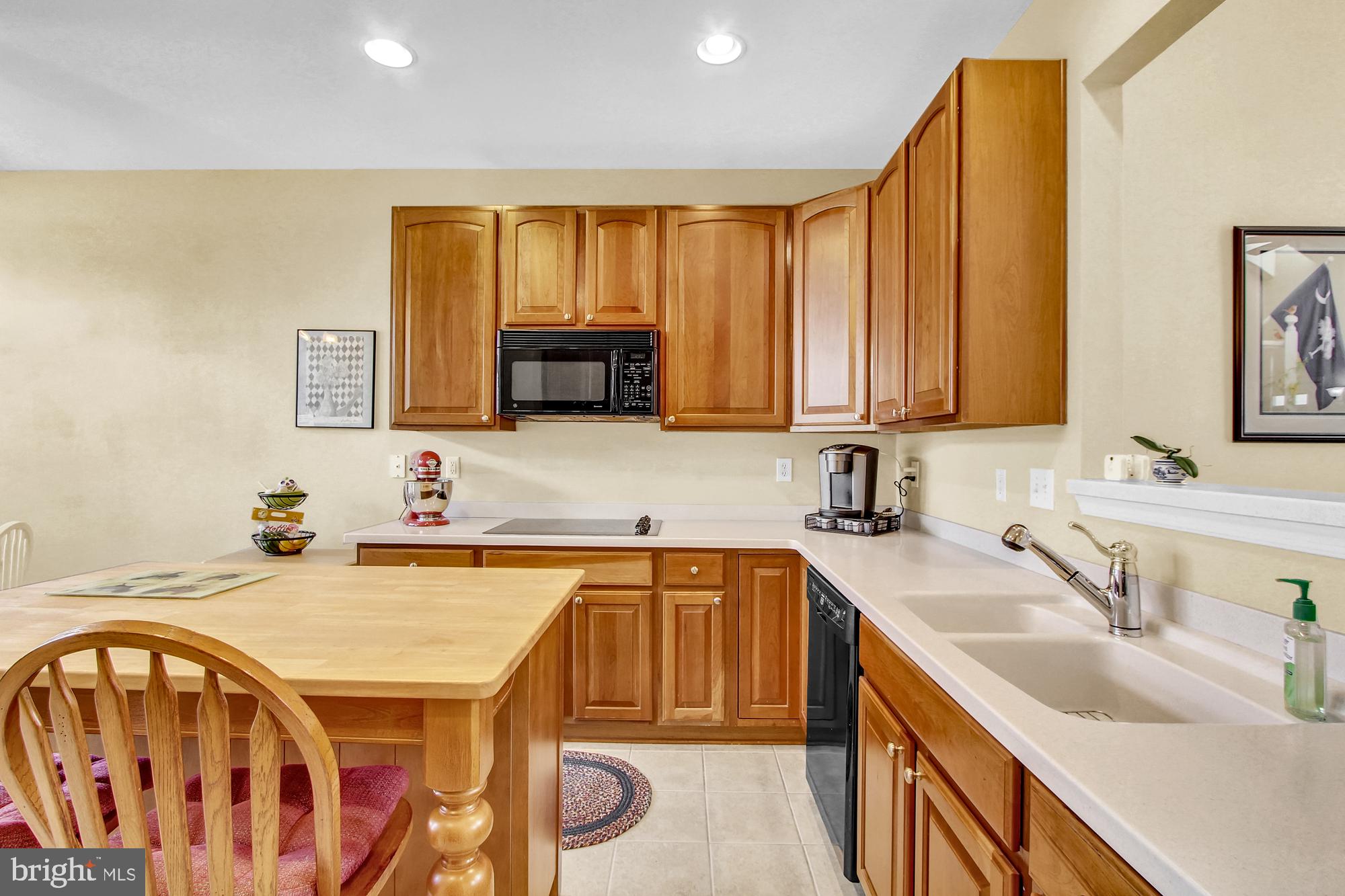 VILLAS AT SHREWSBURY - Residential