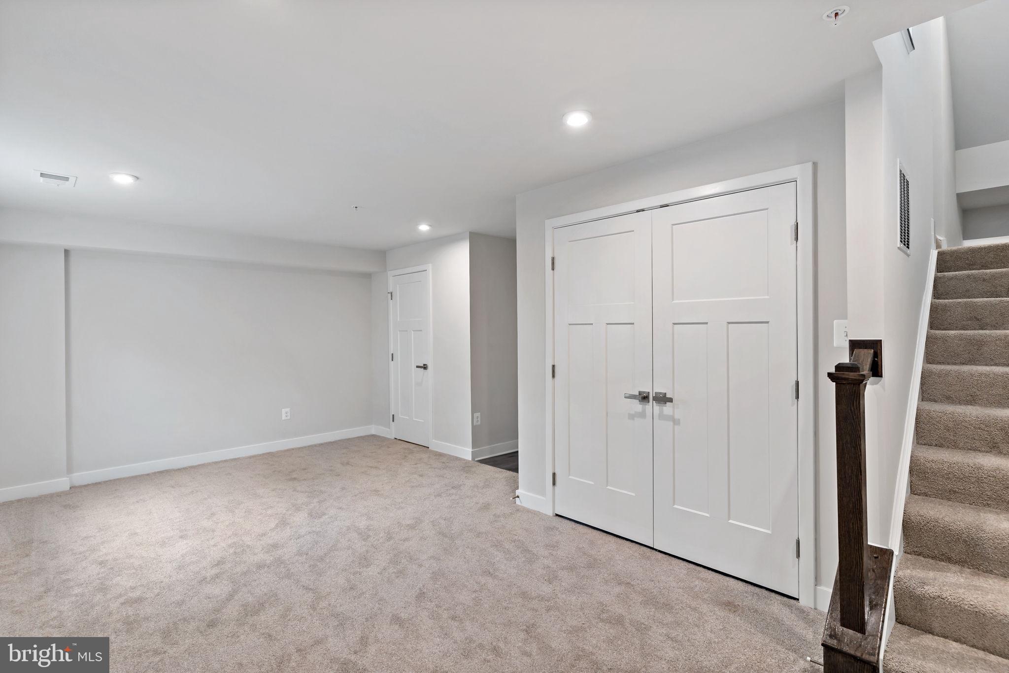 WEST PARK VILLAGE - Residential Lease