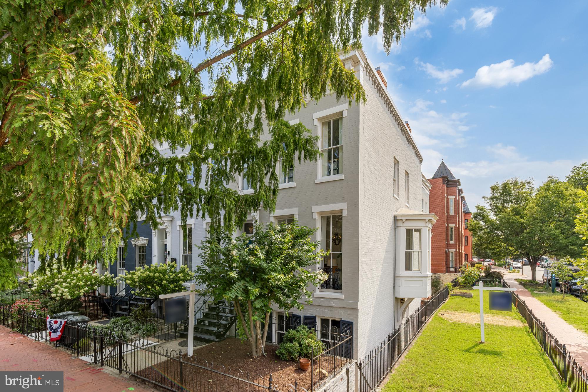 326 2ND STREET SE