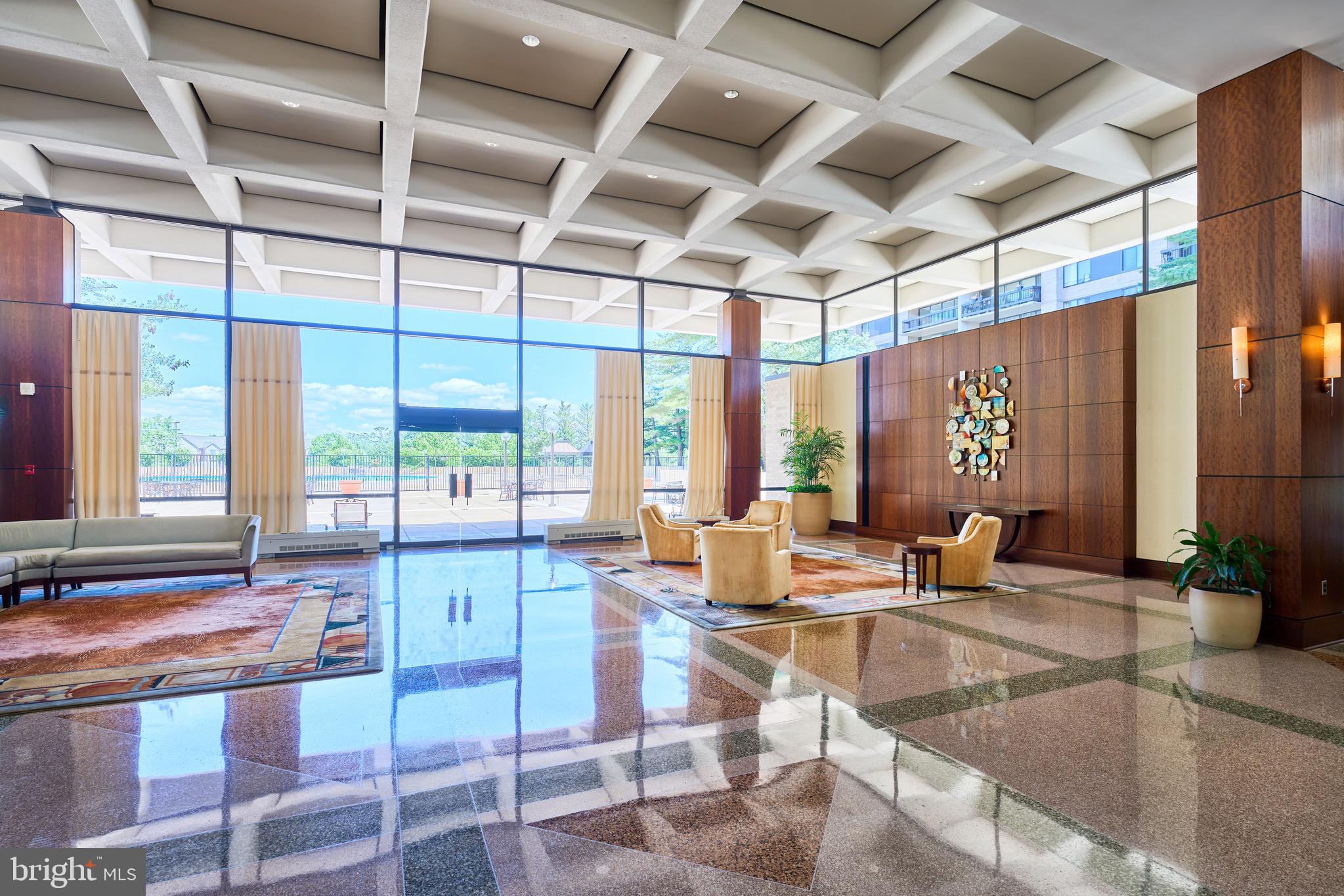 SKYLINE PLAZA - Residential