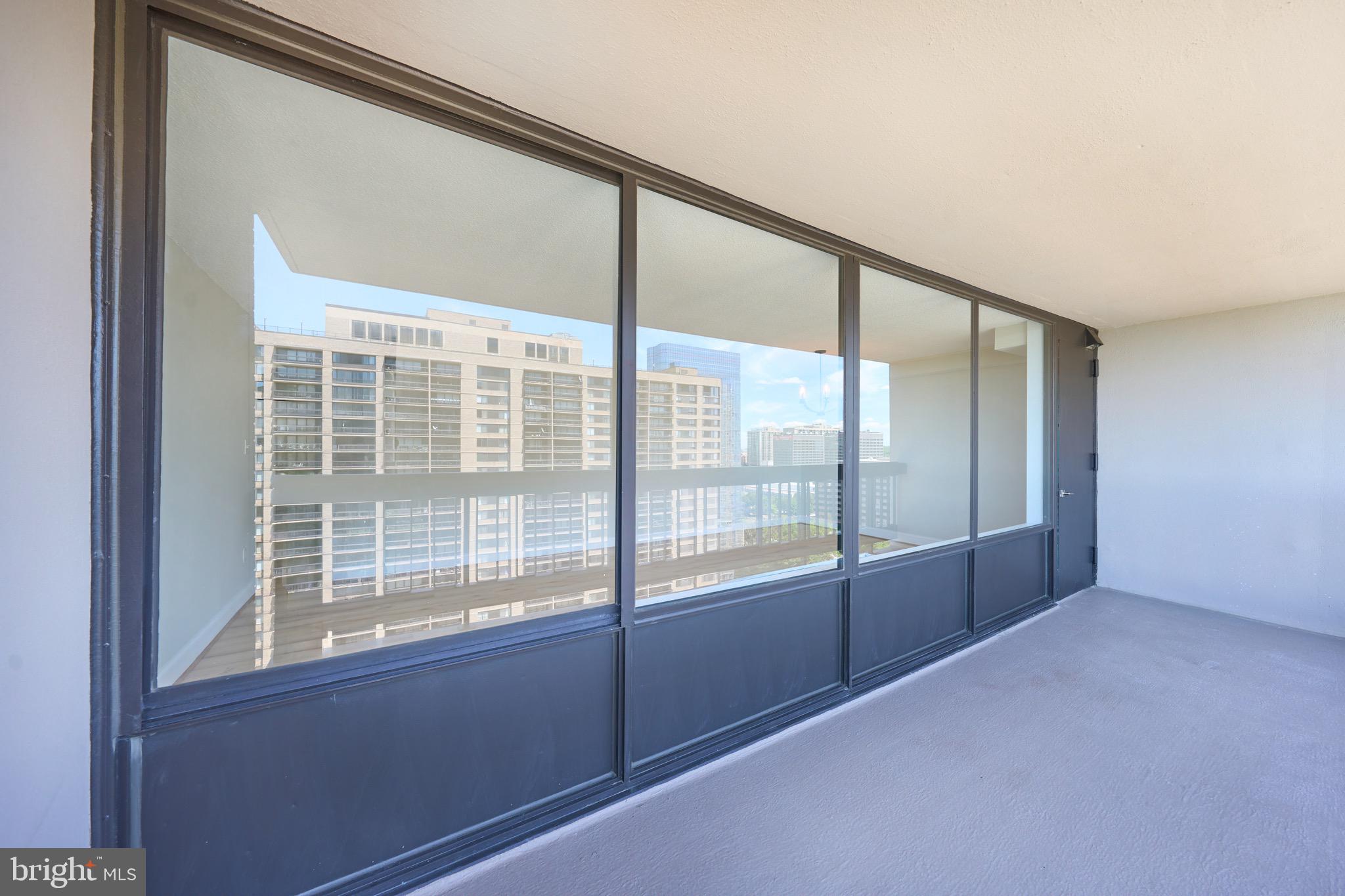 SKYLINE PLAZA - Residential