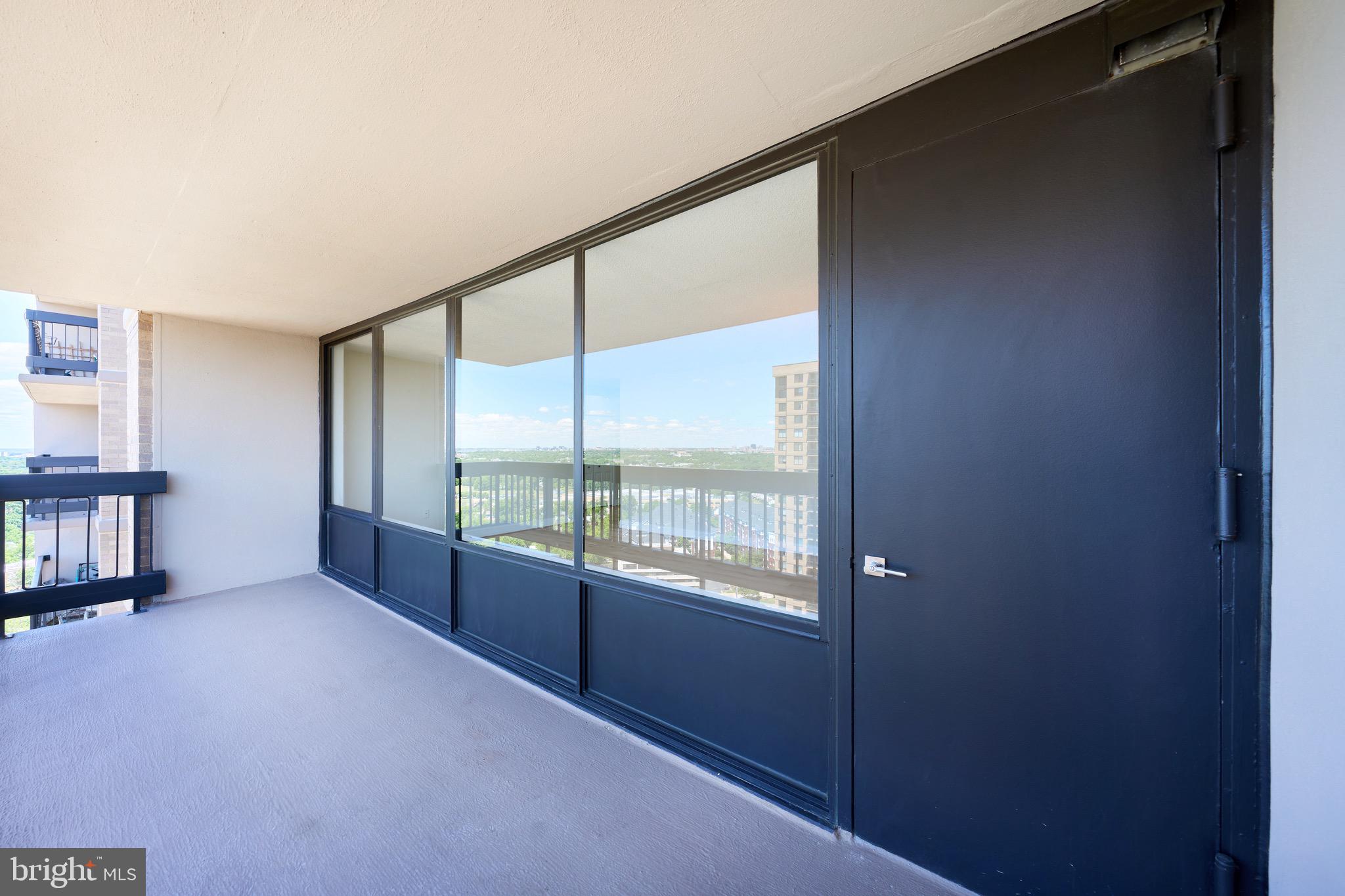 SKYLINE PLAZA - Residential