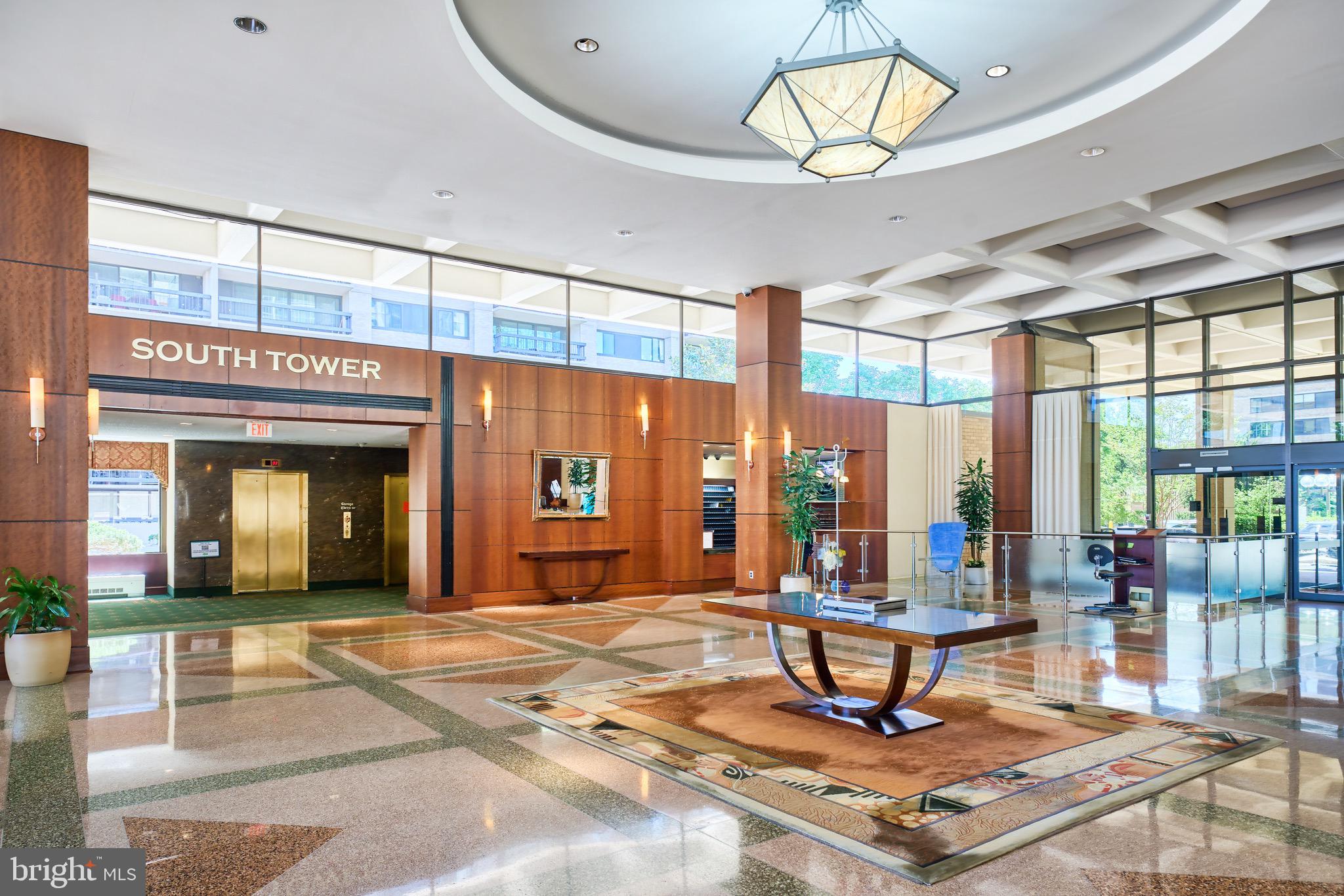 SKYLINE PLAZA - Residential
