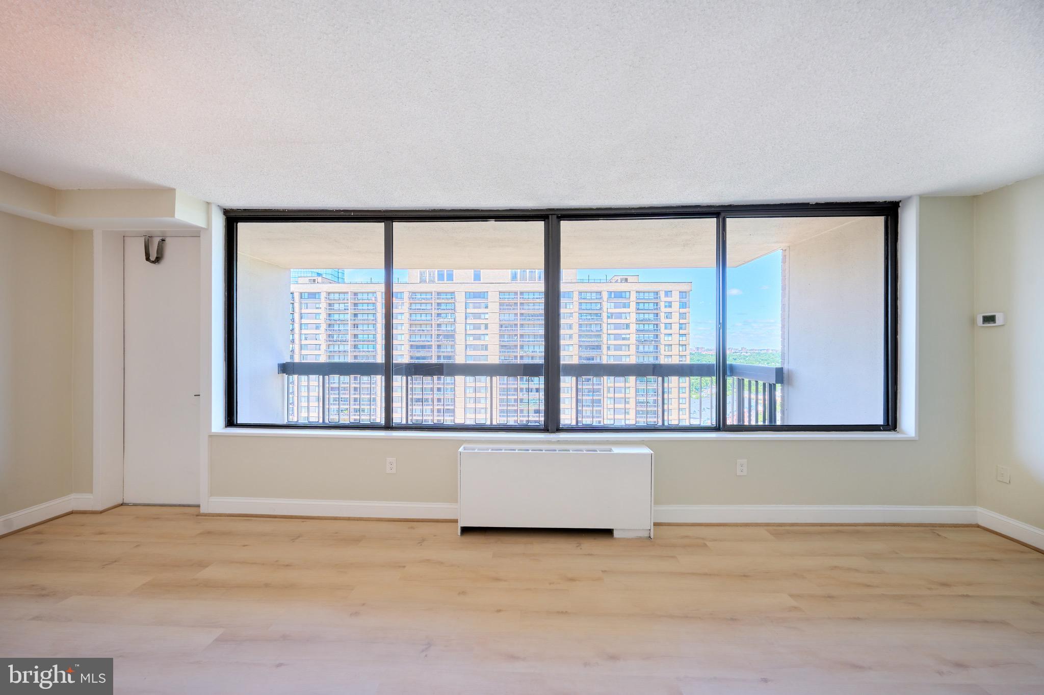 SKYLINE PLAZA - Residential