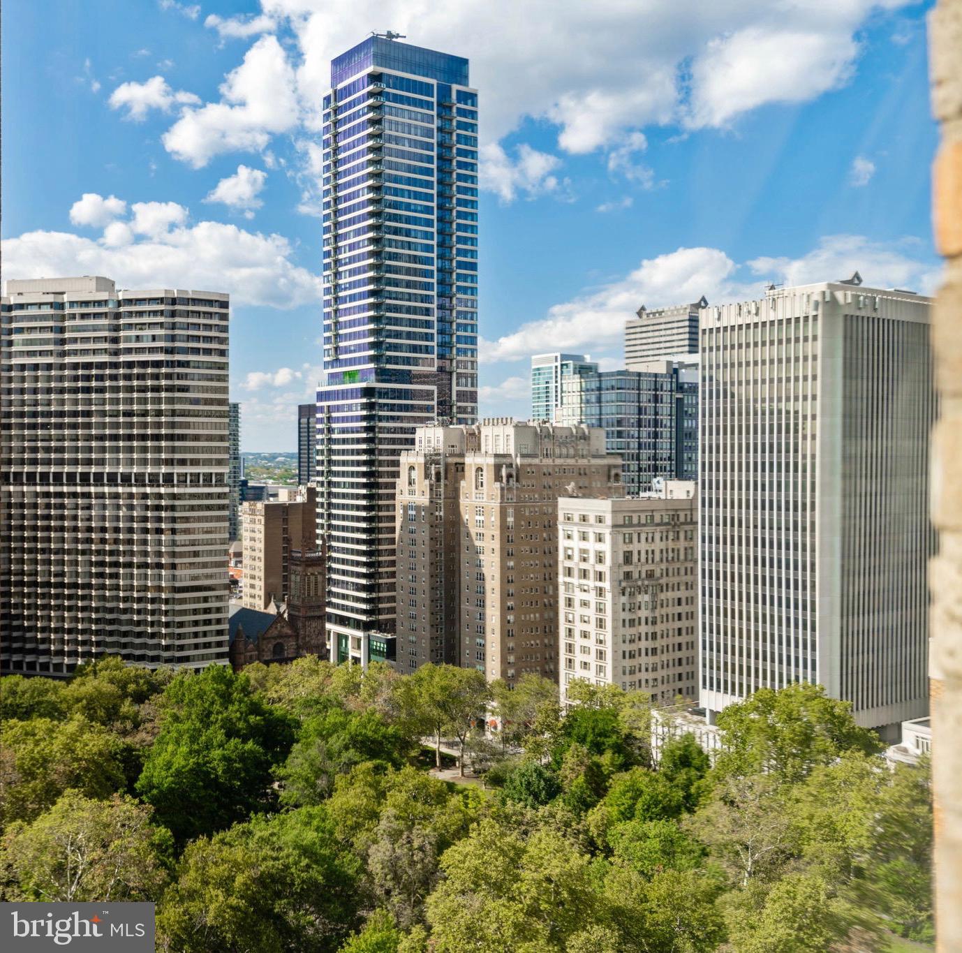 RITTENHOUSE SQUARE - Residential