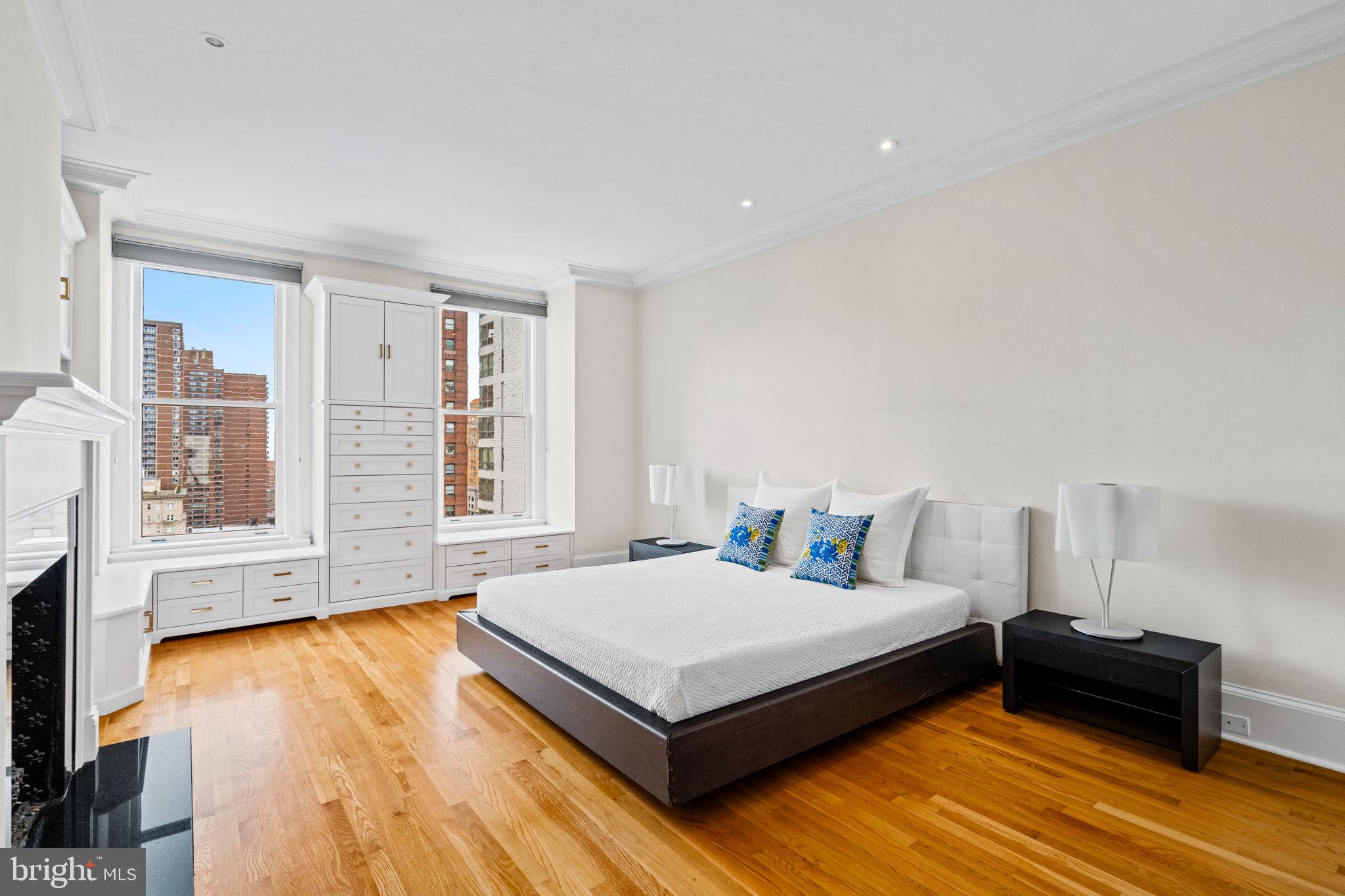 RITTENHOUSE SQUARE - Residential