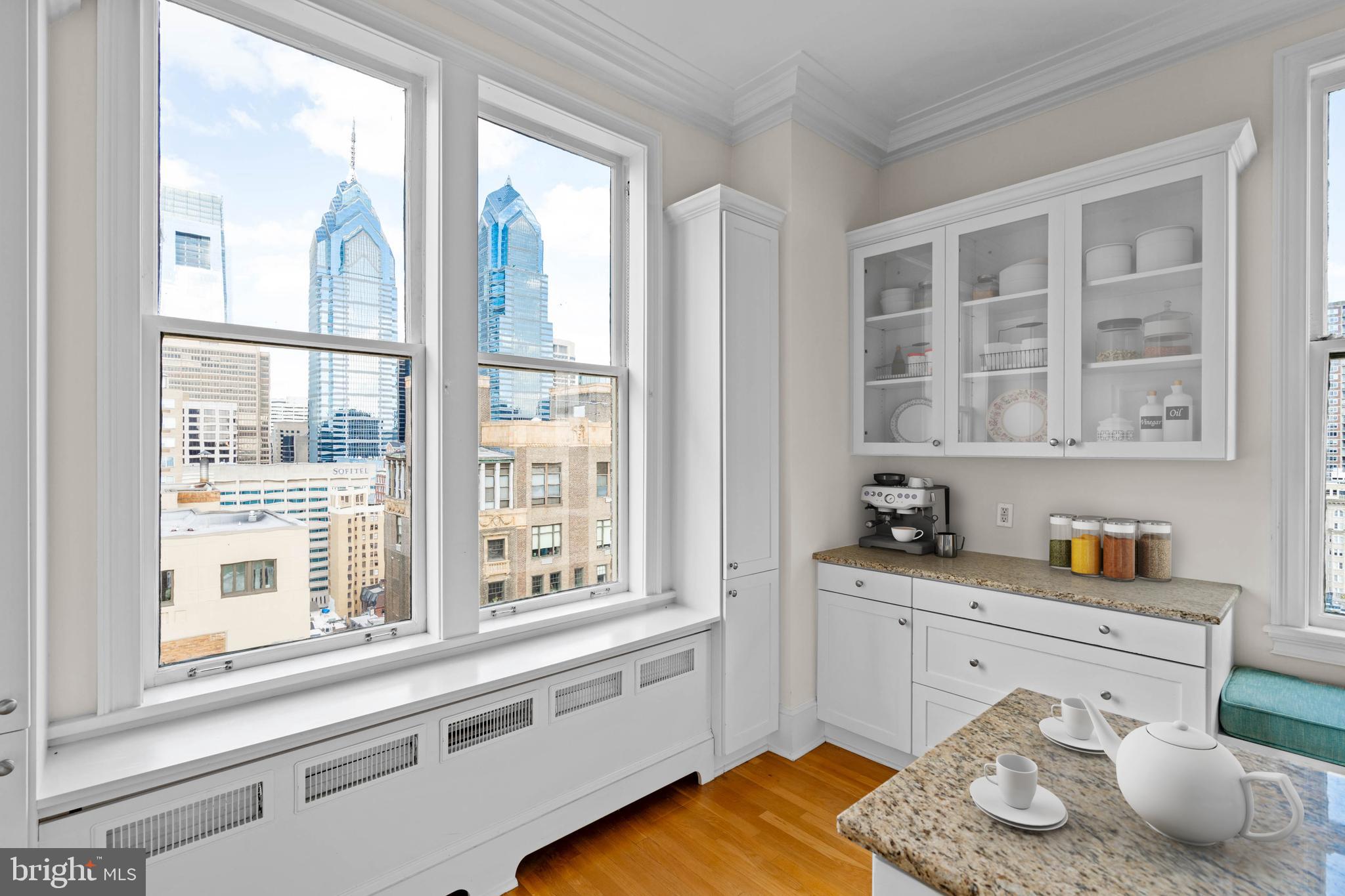 RITTENHOUSE SQUARE - Residential