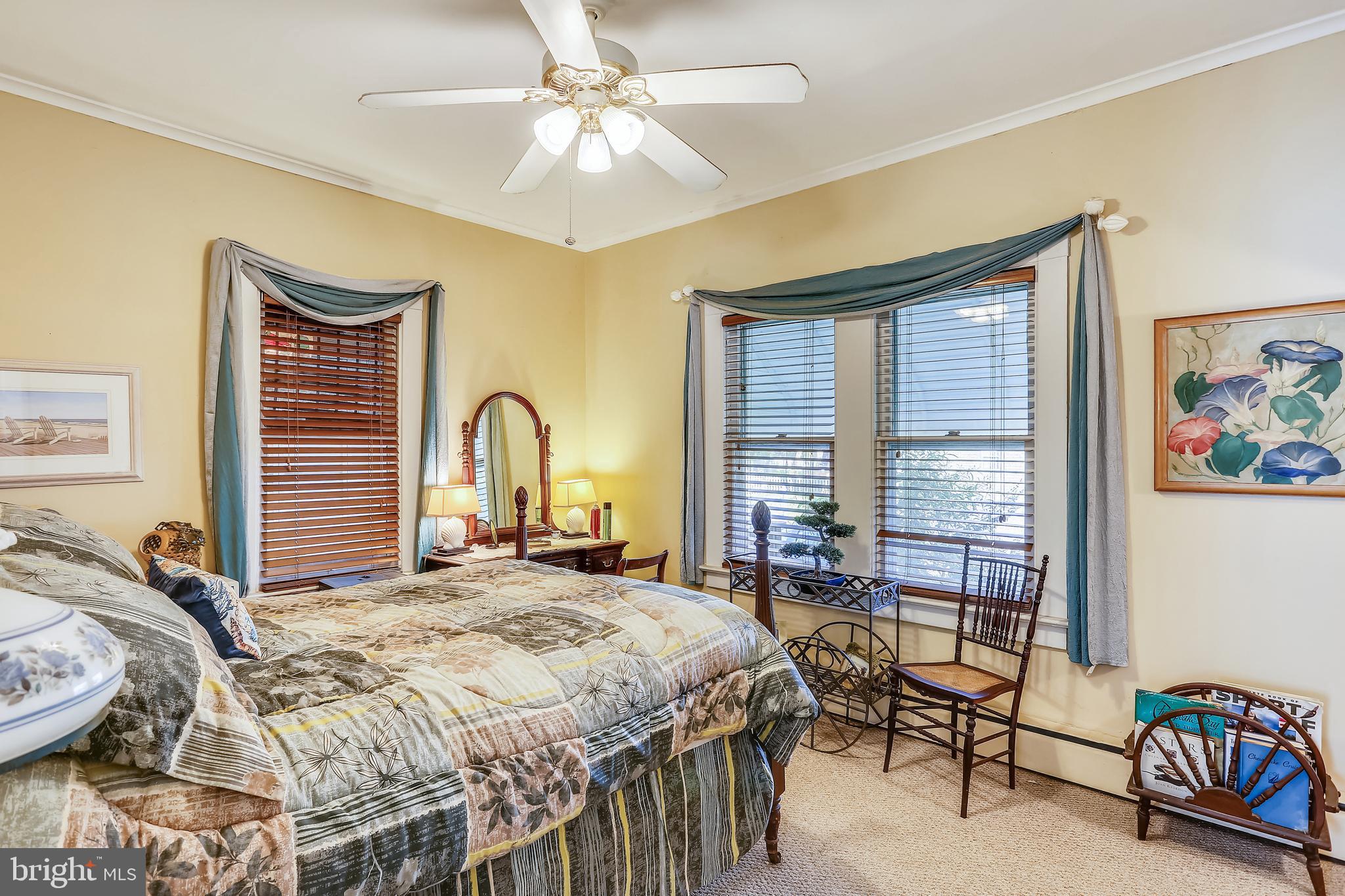 SHADY SIDE - Residential