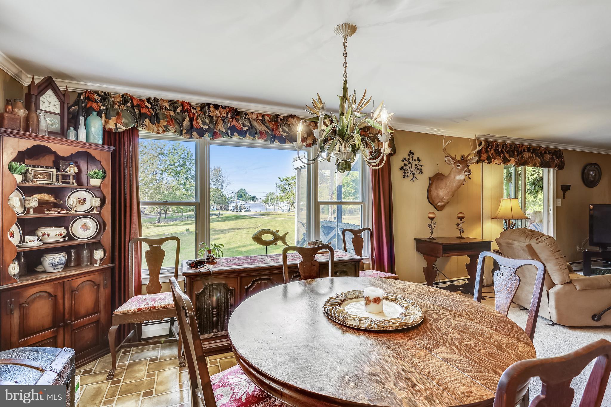 SHADY SIDE - Residential