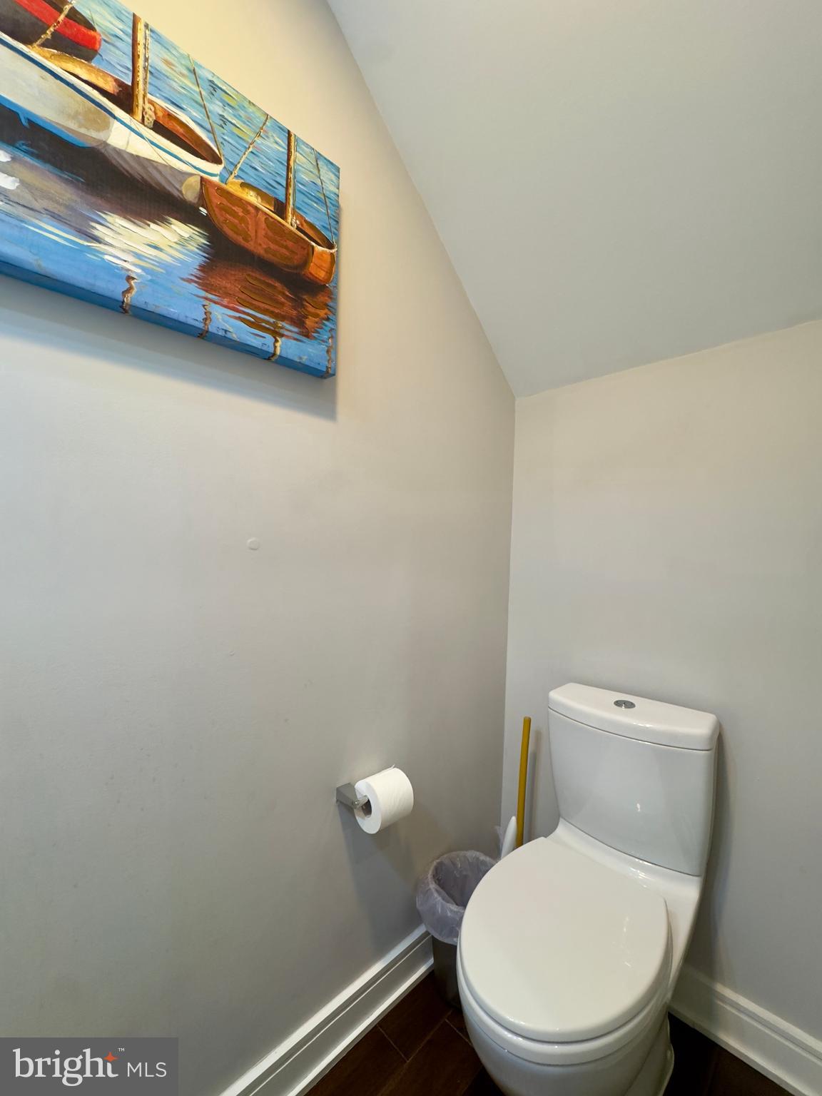 RIVERSIDE - Residential Lease