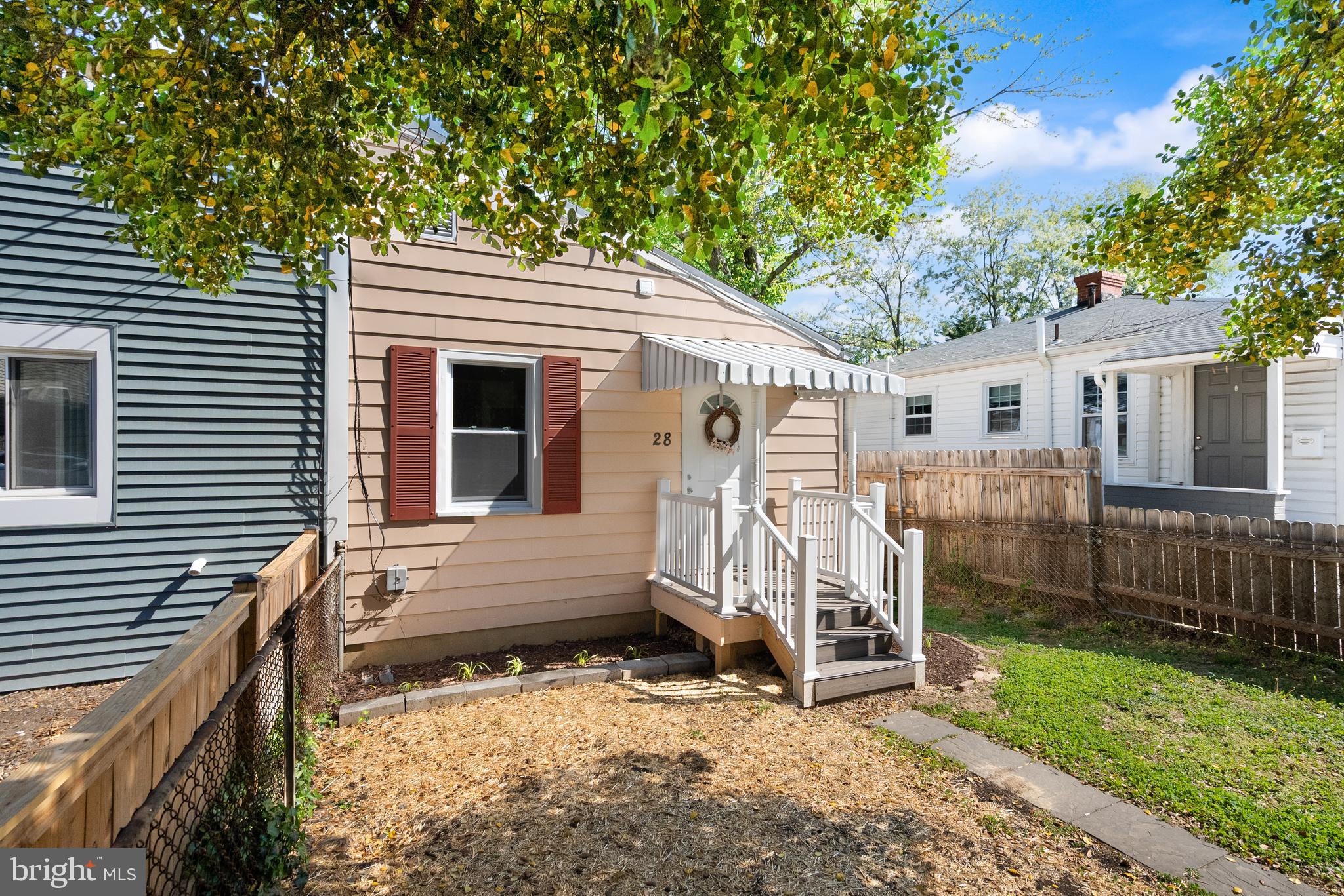 28 E REED AVENUE