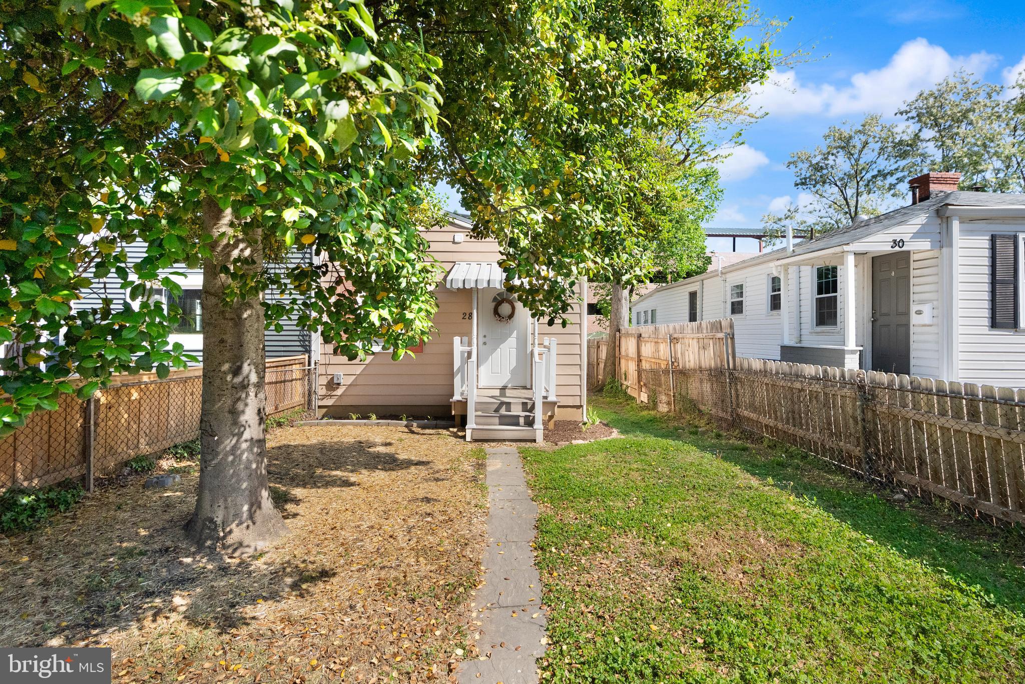 28 E REED AVENUE