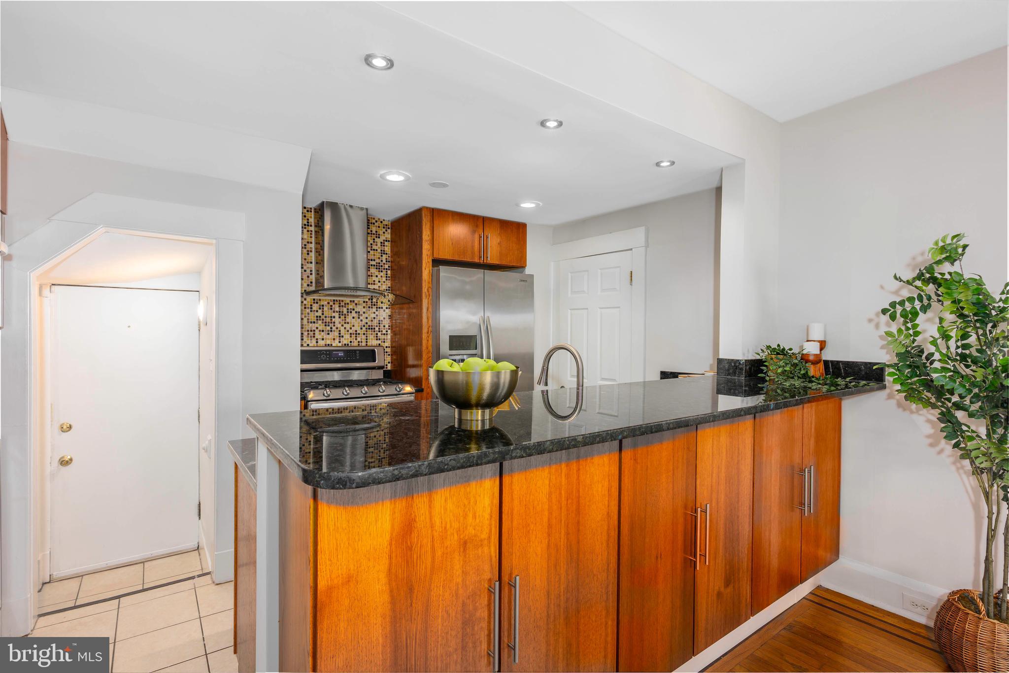 BELVEDERE SQUARE - Residential