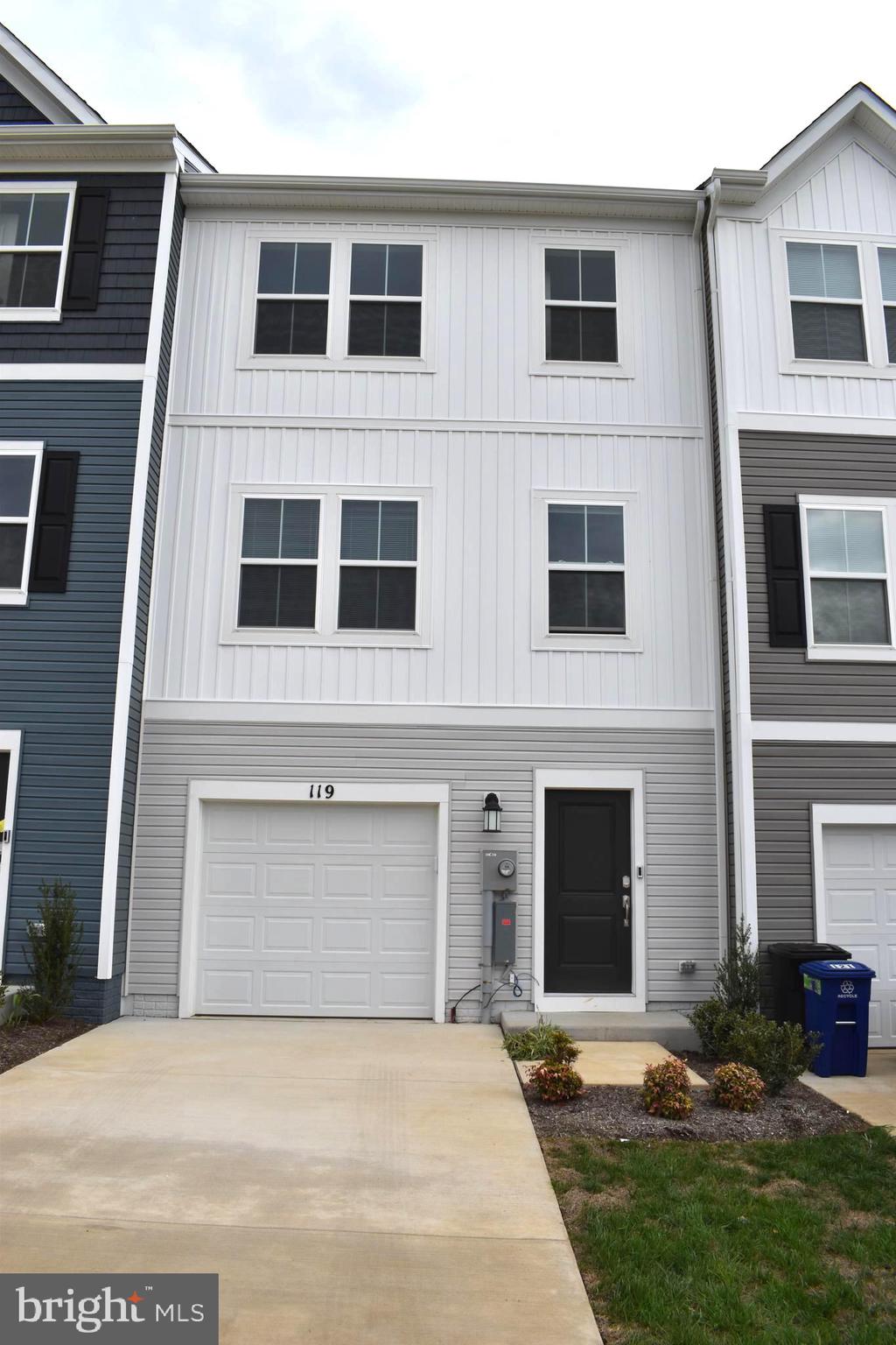 THE GALLERY - Residential Lease