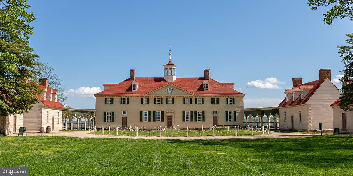 STRATFORD LANDING - Residential