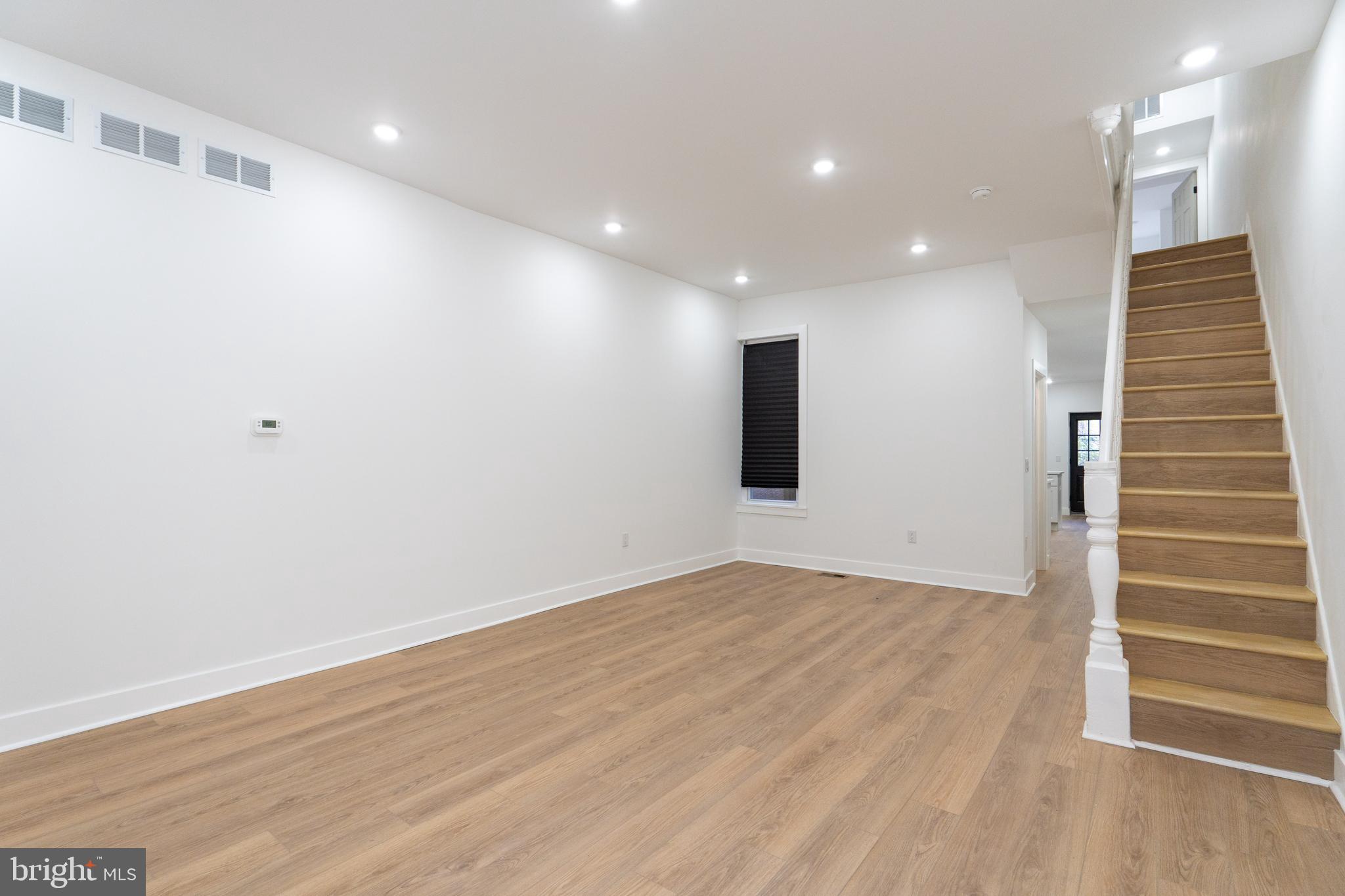 1824 N BOUVIER STREET