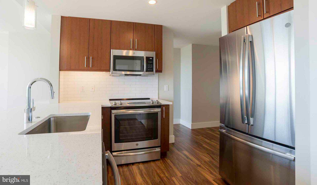 ART MUSEUM AREA - Residential Lease