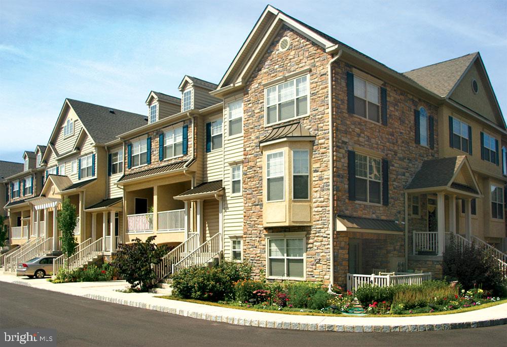 HERITAGE POINTE - Residential Lease