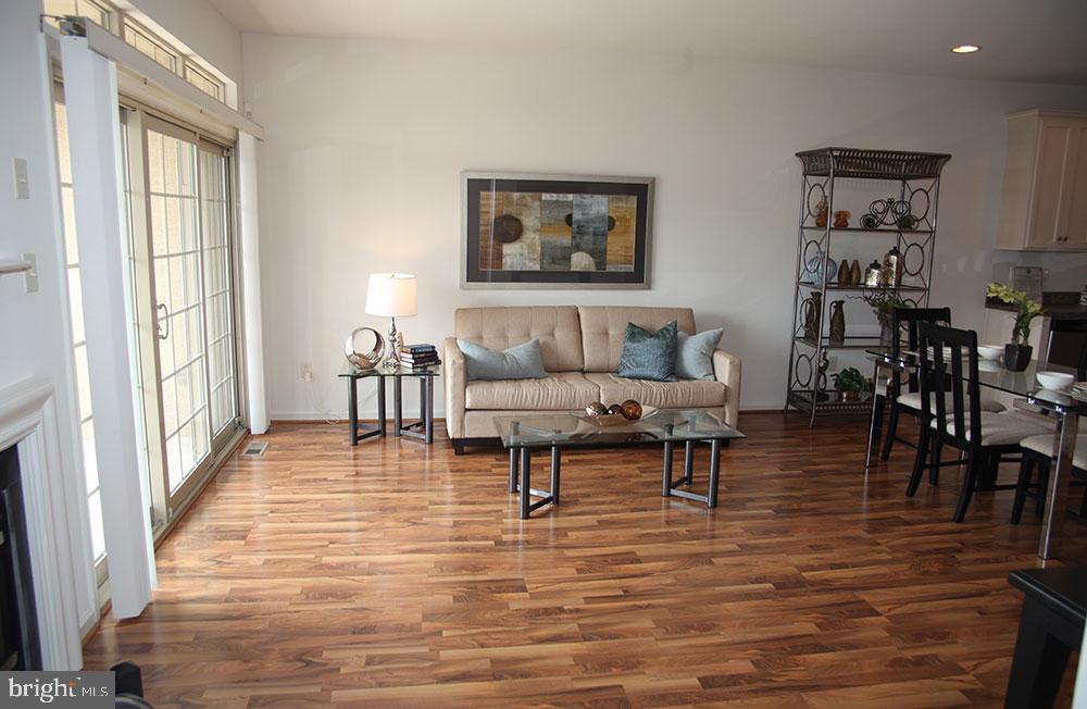 HERITAGE POINTE - Residential Lease