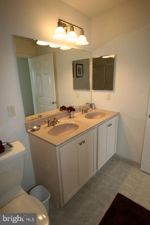 HERITAGE POINTE - Residential Lease