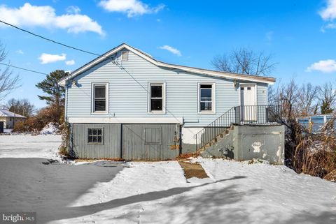 Homes For Sale - 244 N Broad Street<br/> PENNS GROVE, NJ 08069