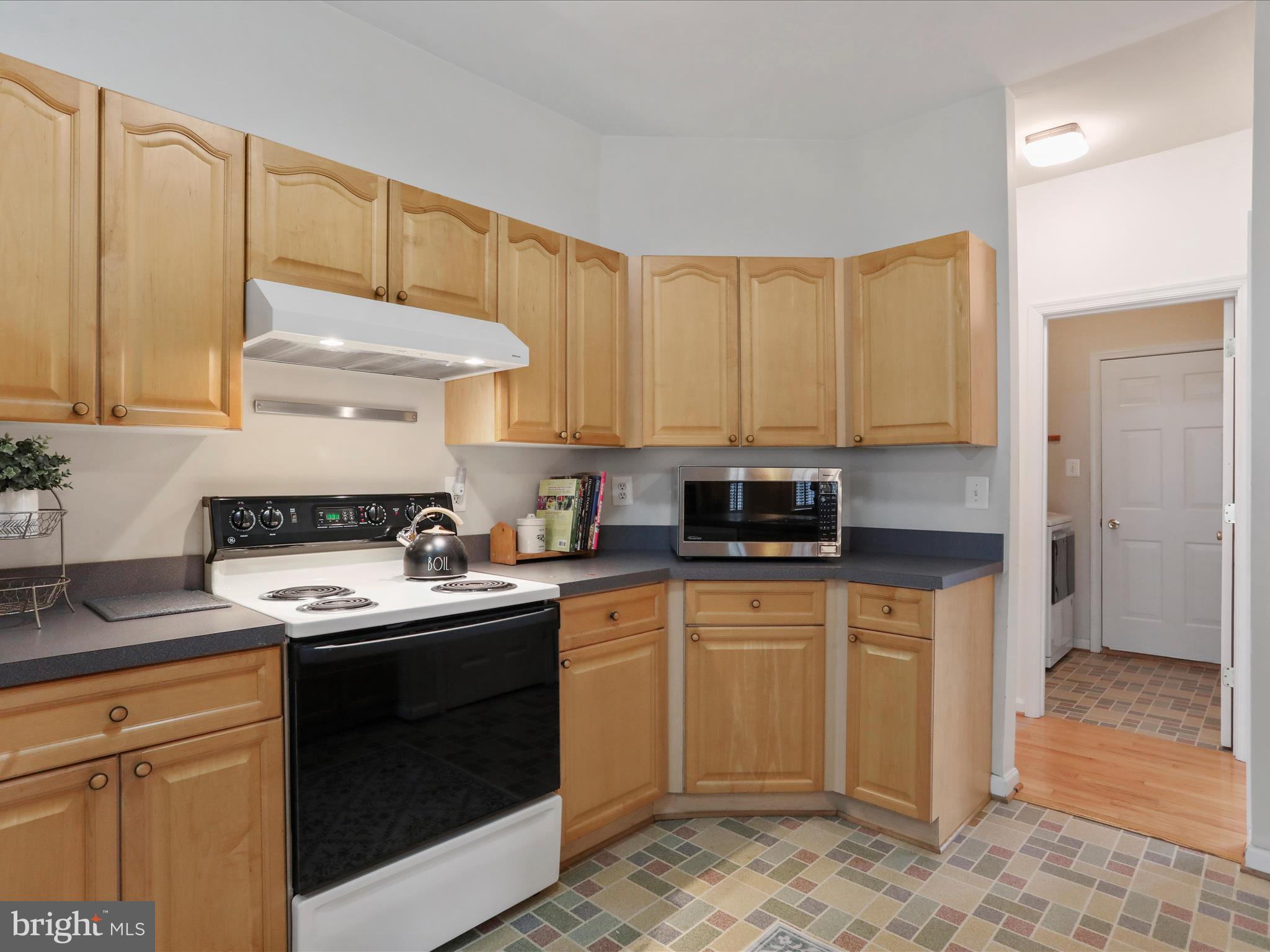 LOCUST HILL - Residential