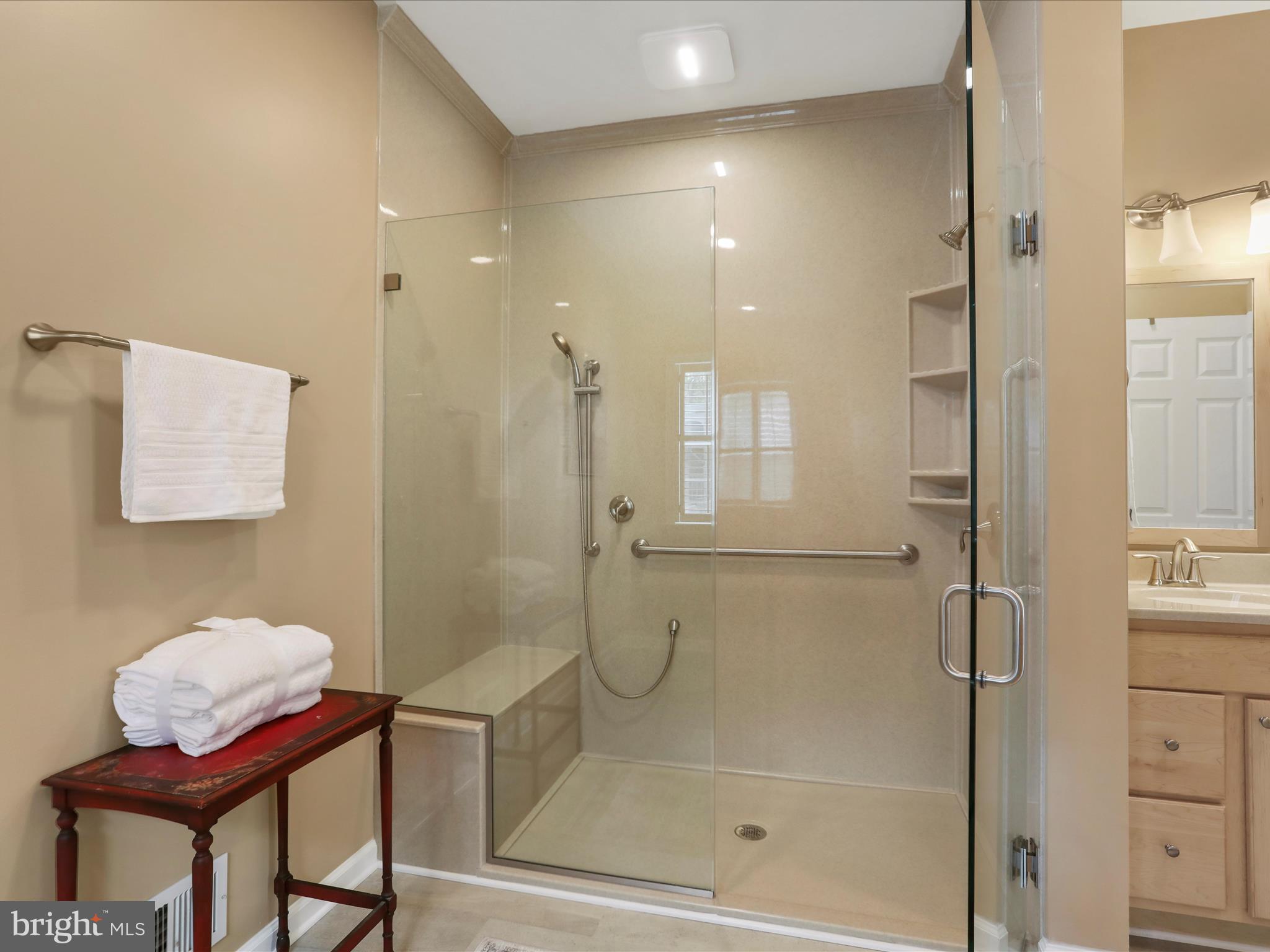 LOCUST HILL - Residential