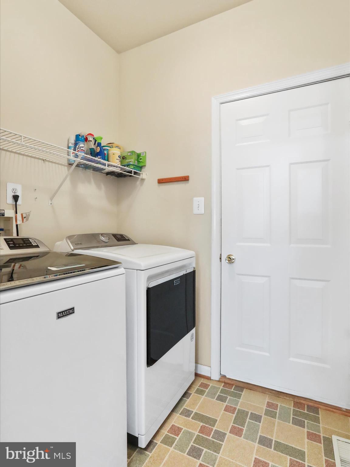 LOCUST HILL - Residential