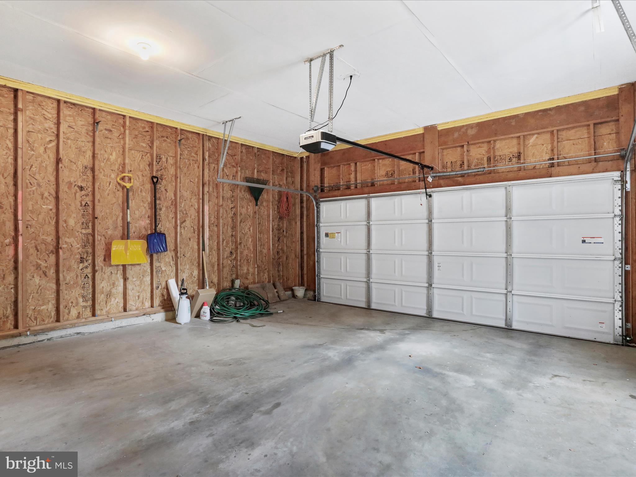 LOCUST HILL - Residential