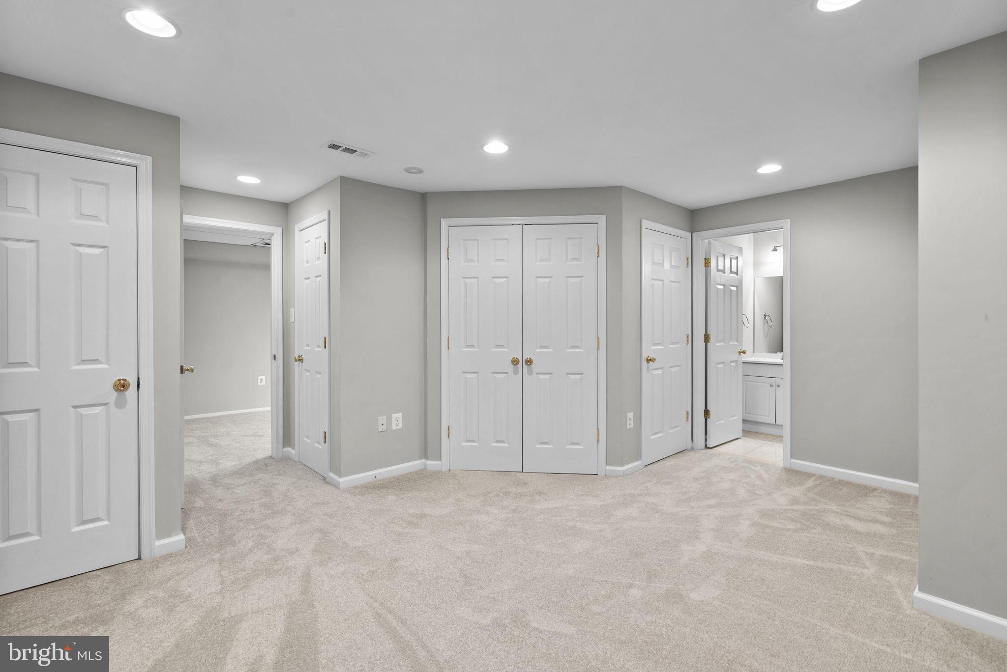 FALLSWOOD - Residential