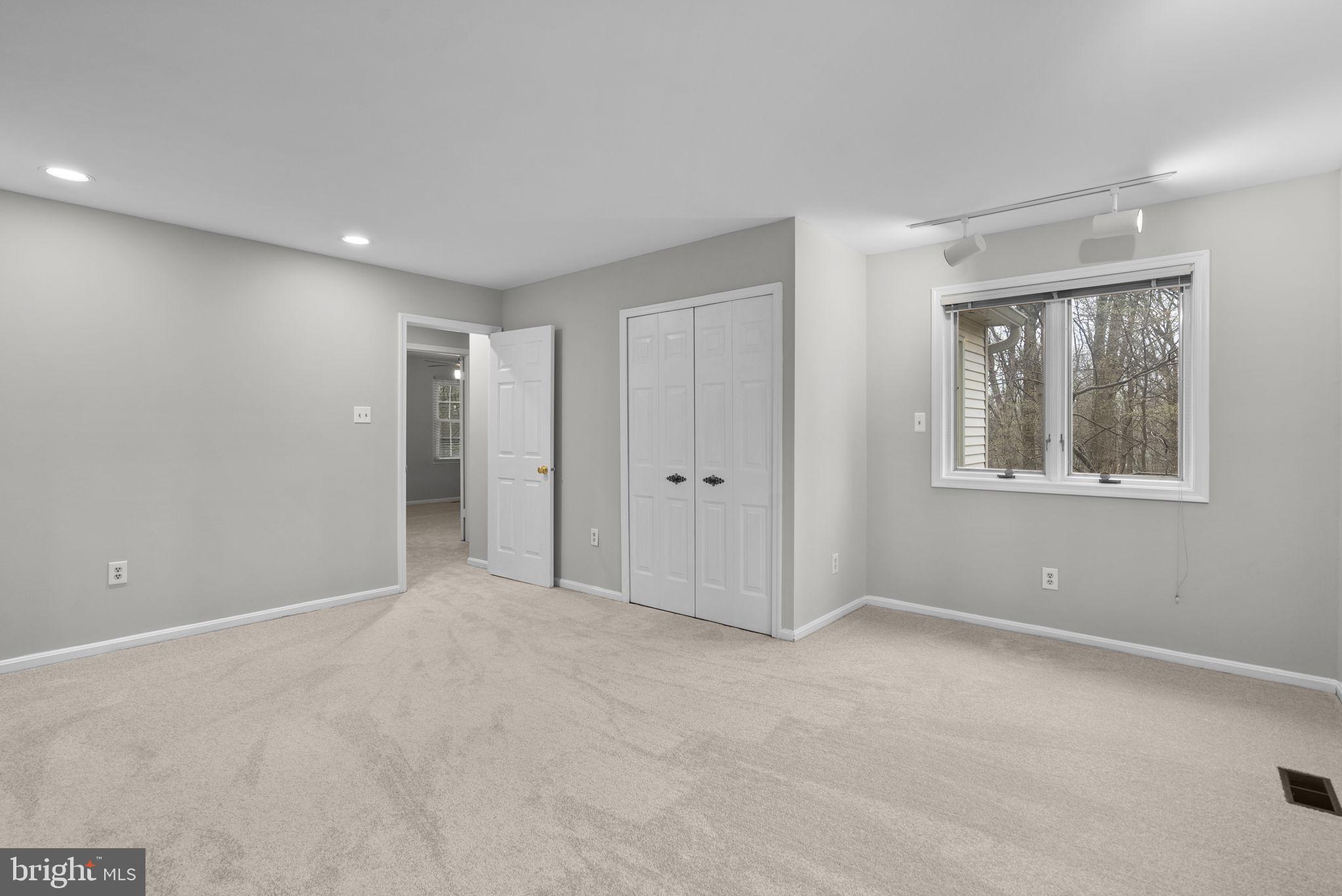 FALLSWOOD - Residential