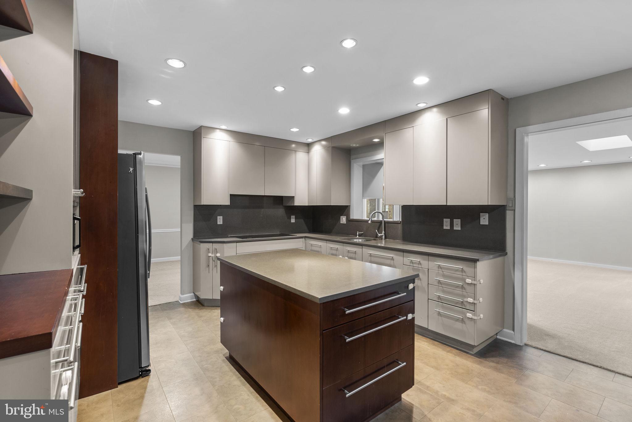 FALLSWOOD - Residential