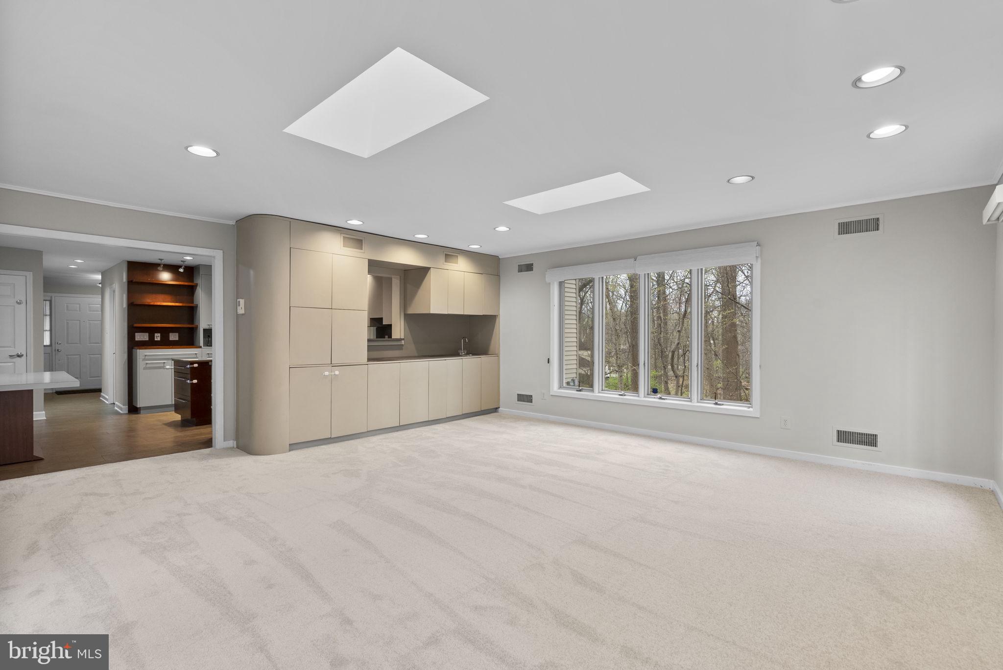 FALLSWOOD - Residential