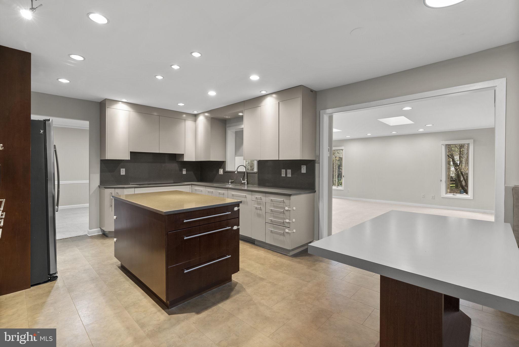 FALLSWOOD - Residential