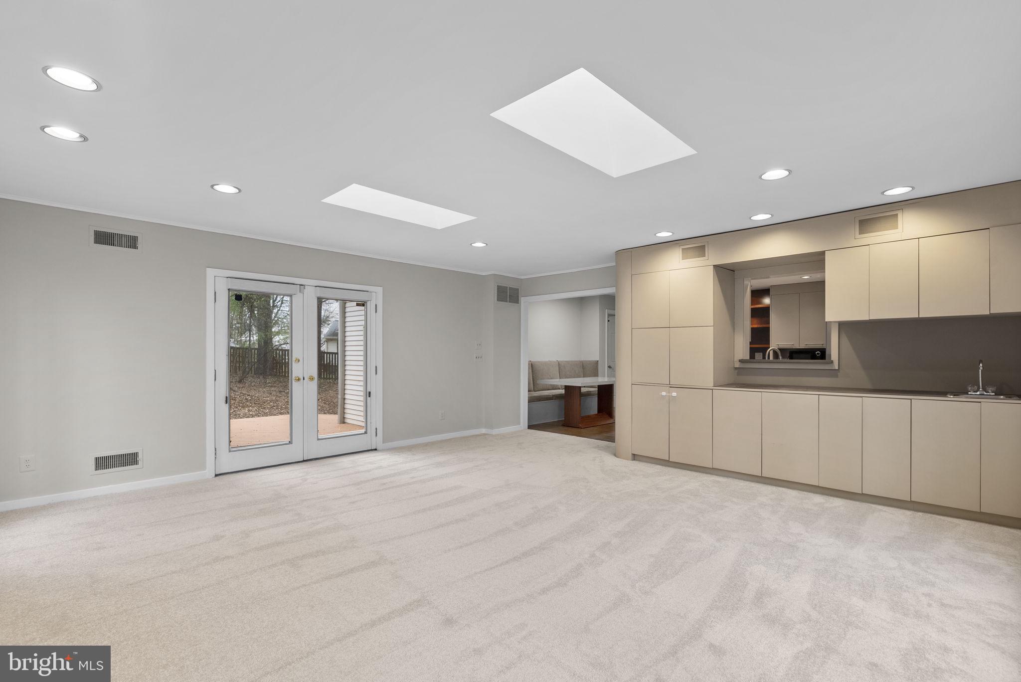 FALLSWOOD - Residential