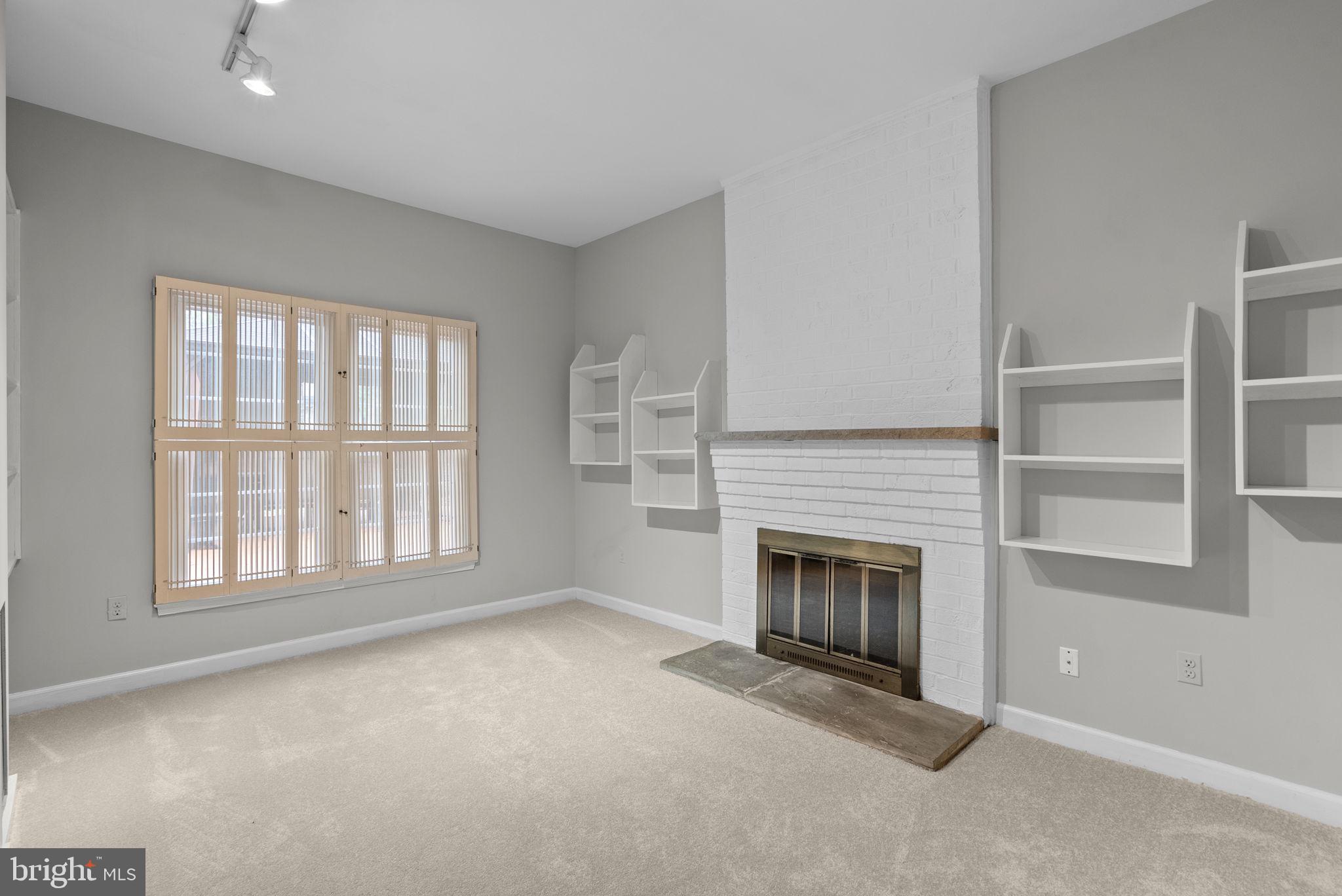 FALLSWOOD - Residential