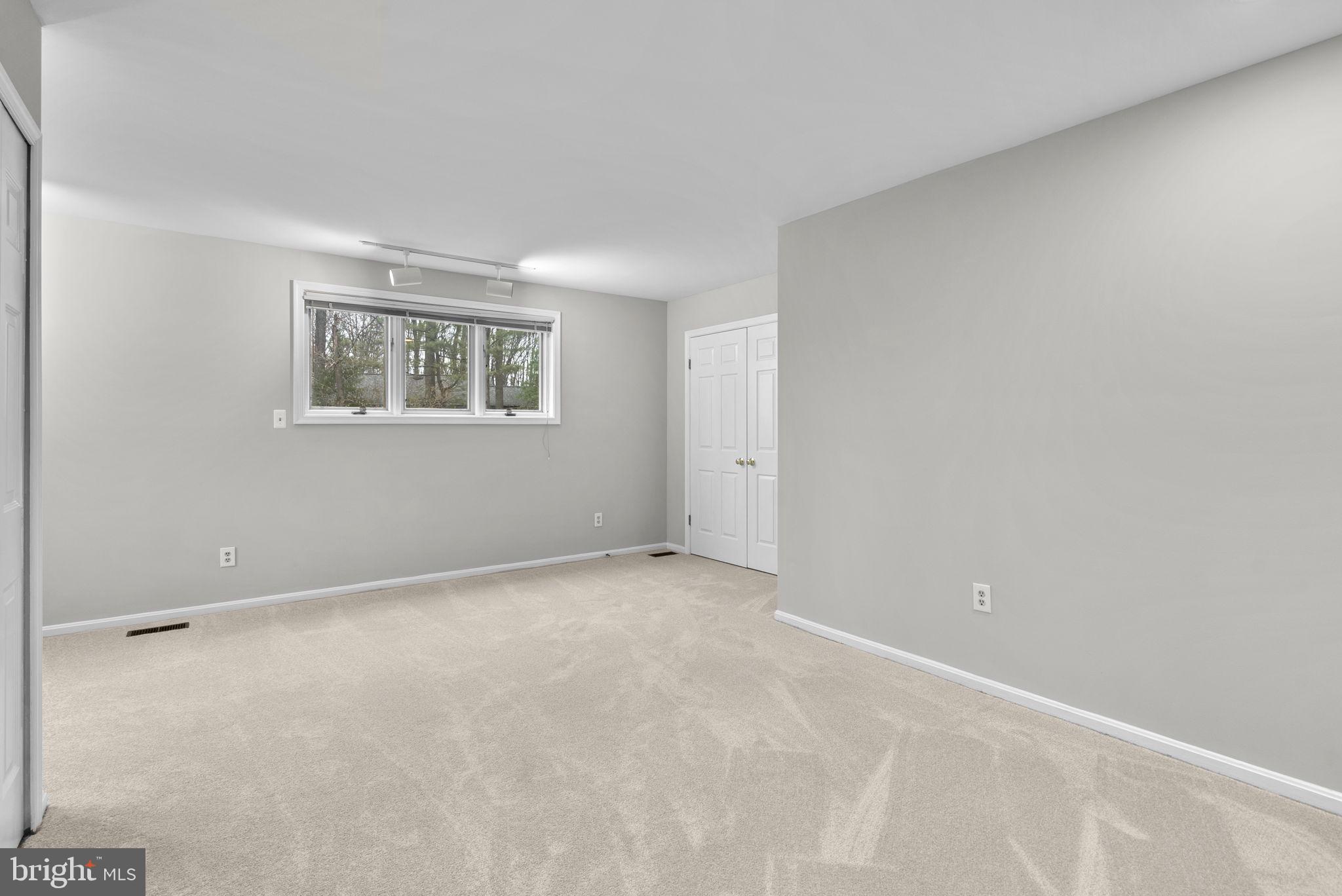 FALLSWOOD - Residential