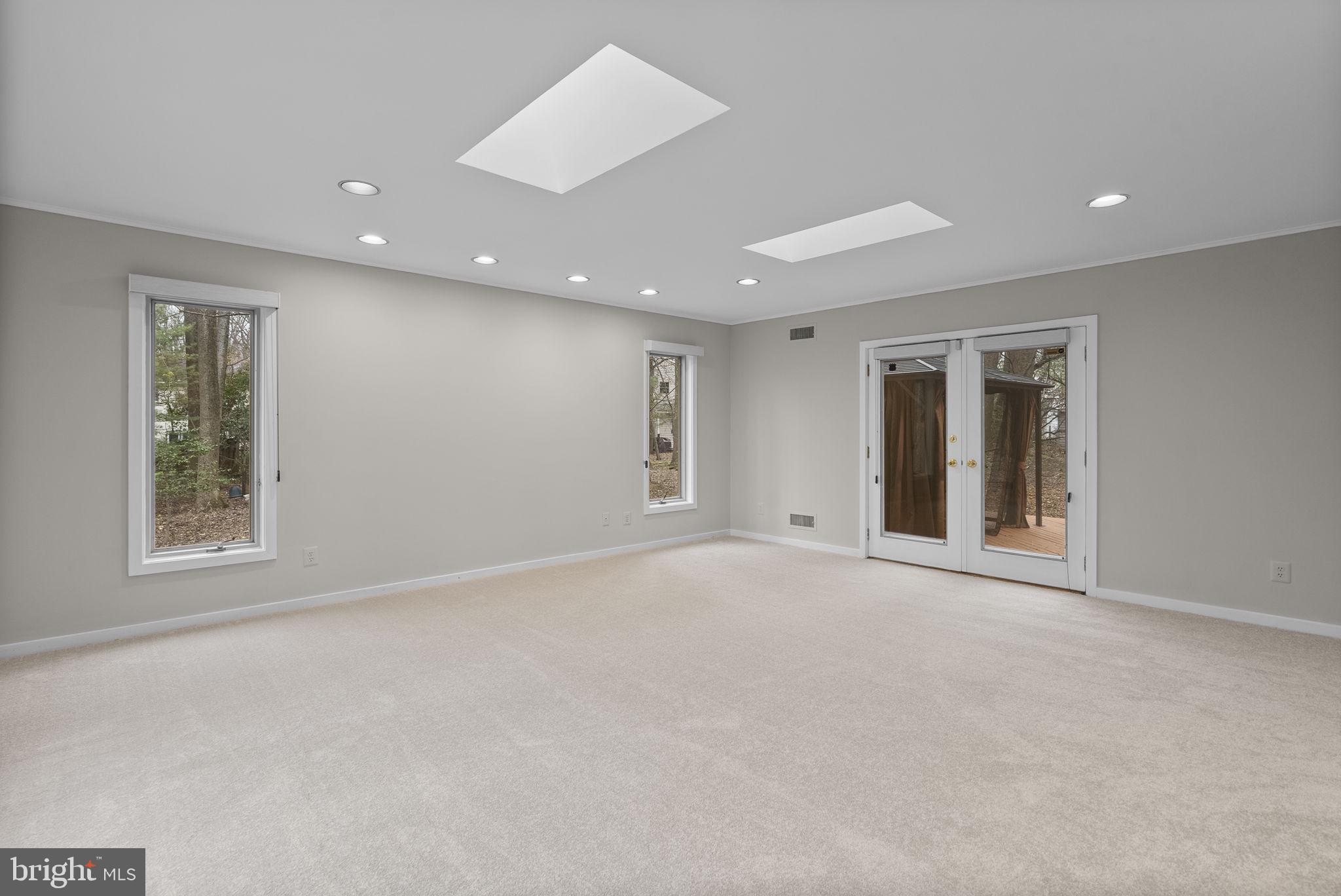 FALLSWOOD - Residential