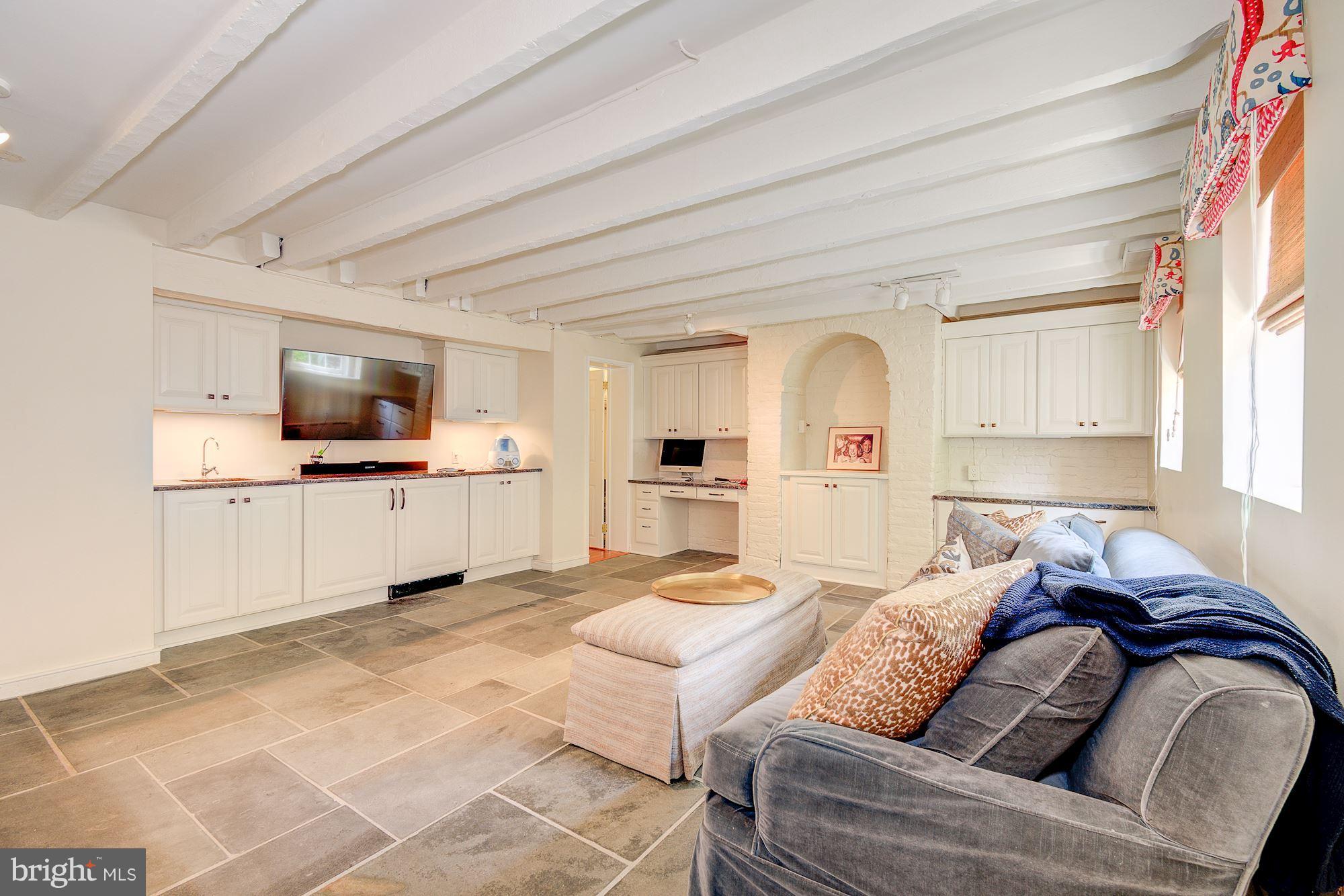 GEORGETOWN - Residential
