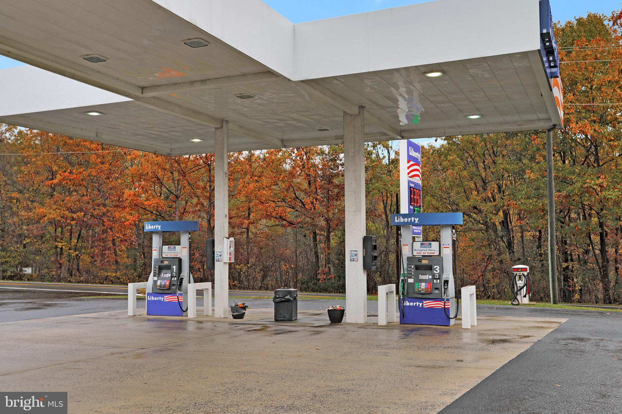 SPERRYS RUN - Commercial Sale